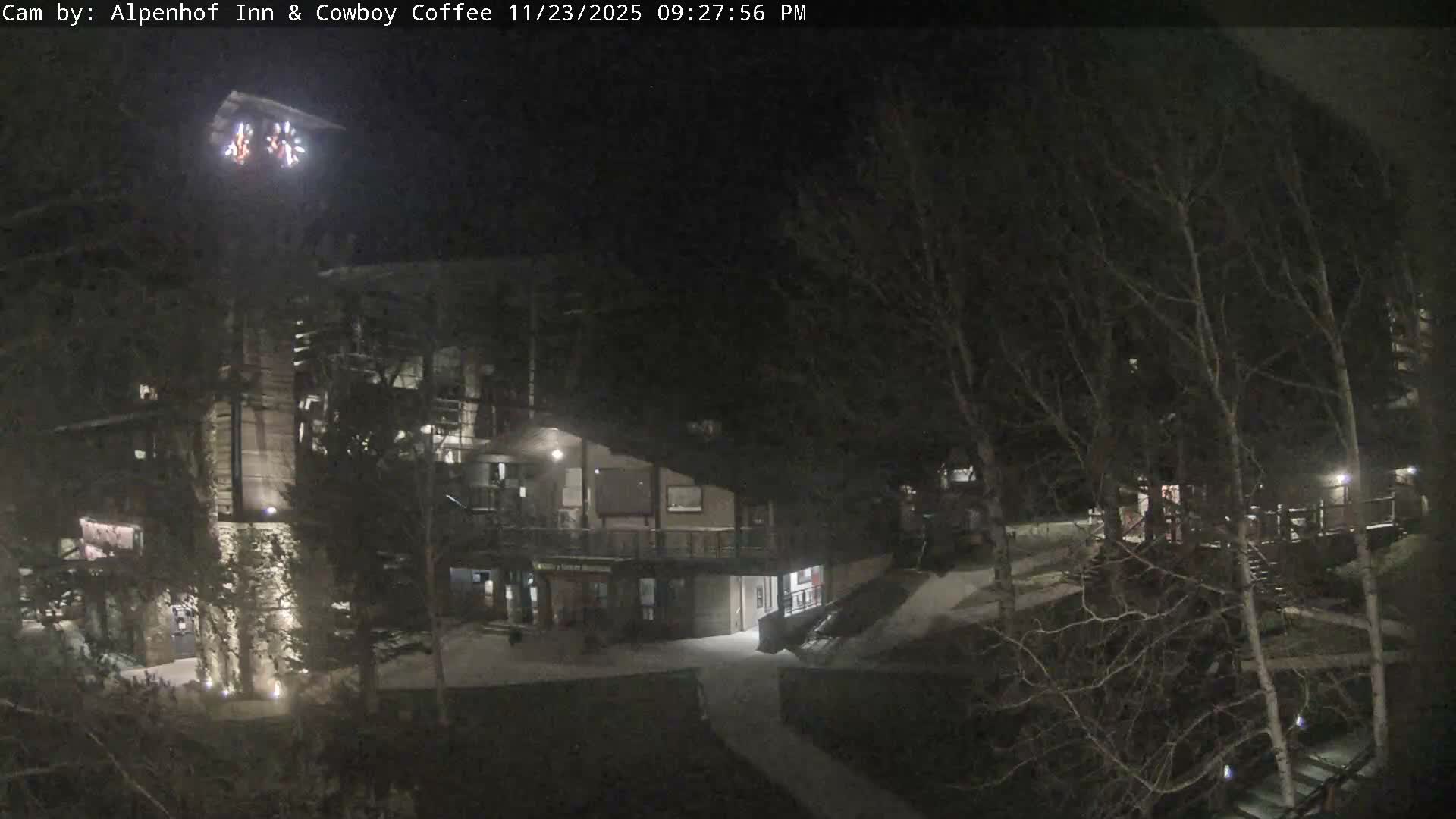  Jackson Hole Mountains &  Teton Ski Village  Live Cam - Teton Village, Teton, Wyoming, USA