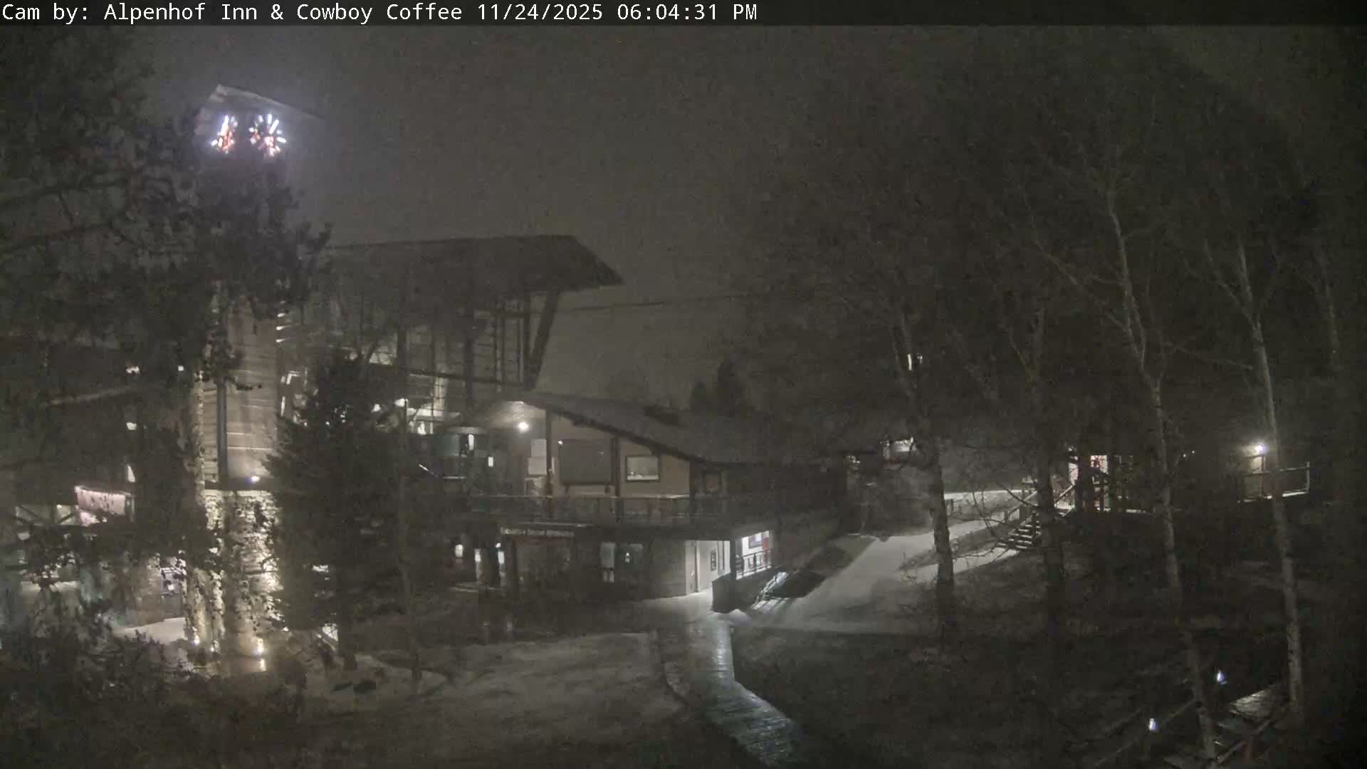  Jackson Hole Mountains &  Teton Ski Village  Live Cam - Teton Village, Teton, Wyoming, USA