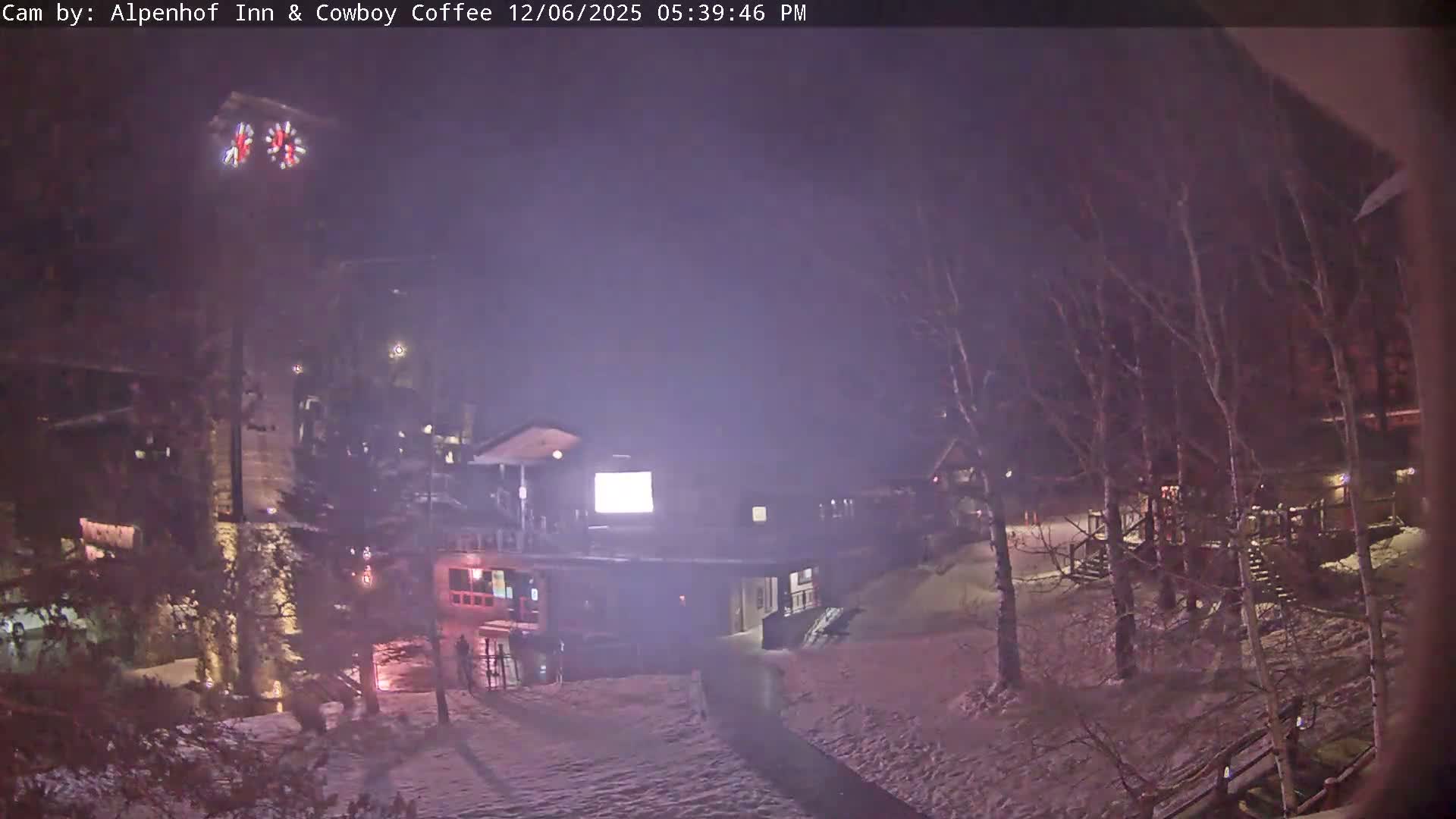  Jackson Hole Mountains &  Teton Ski Village  Live Cam - Teton Village, Teton, Wyoming, USA