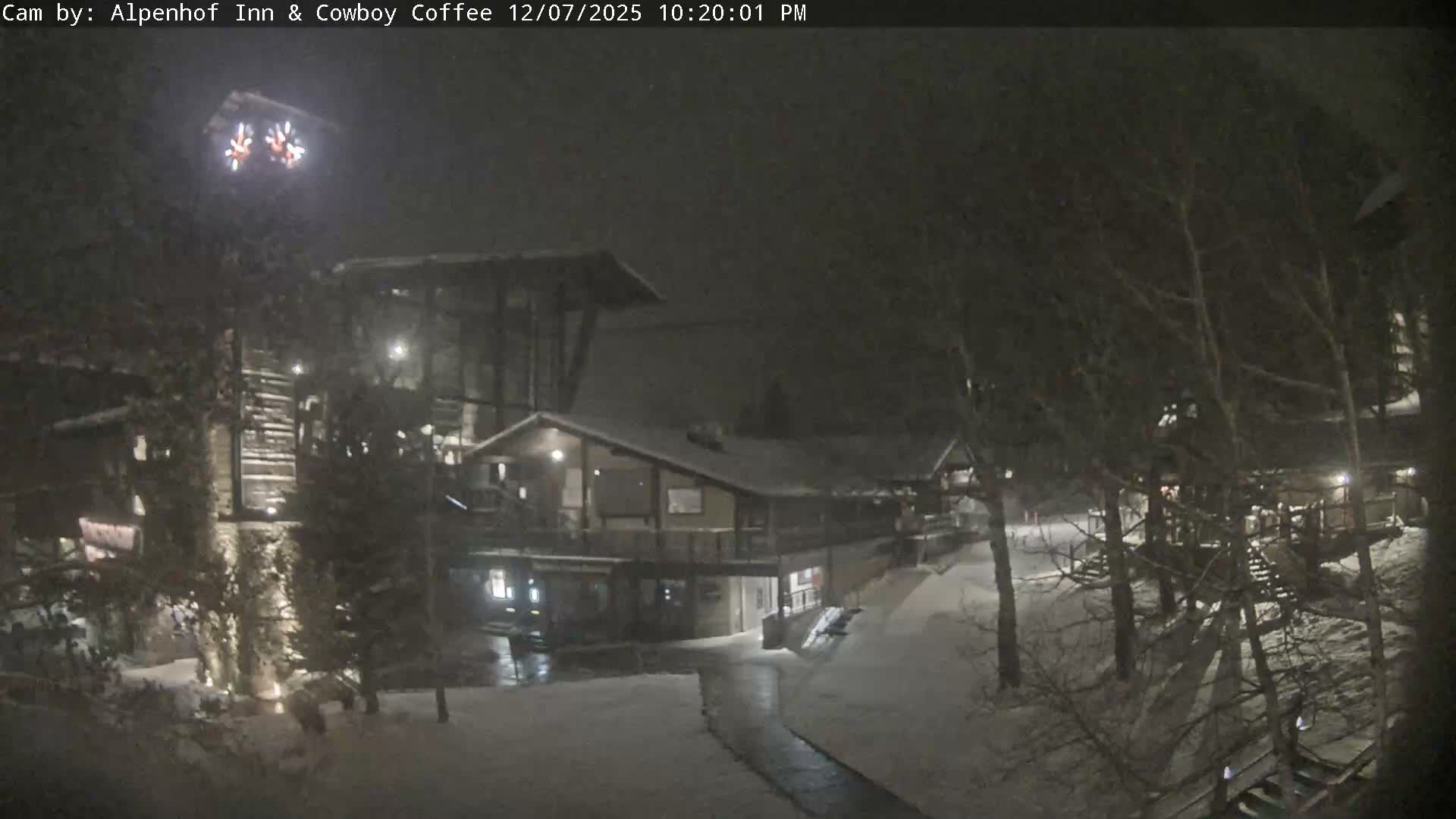  Jackson Hole Mountains &  Teton Ski Village  Live Cam - Teton Village, Teton, Wyoming, USA