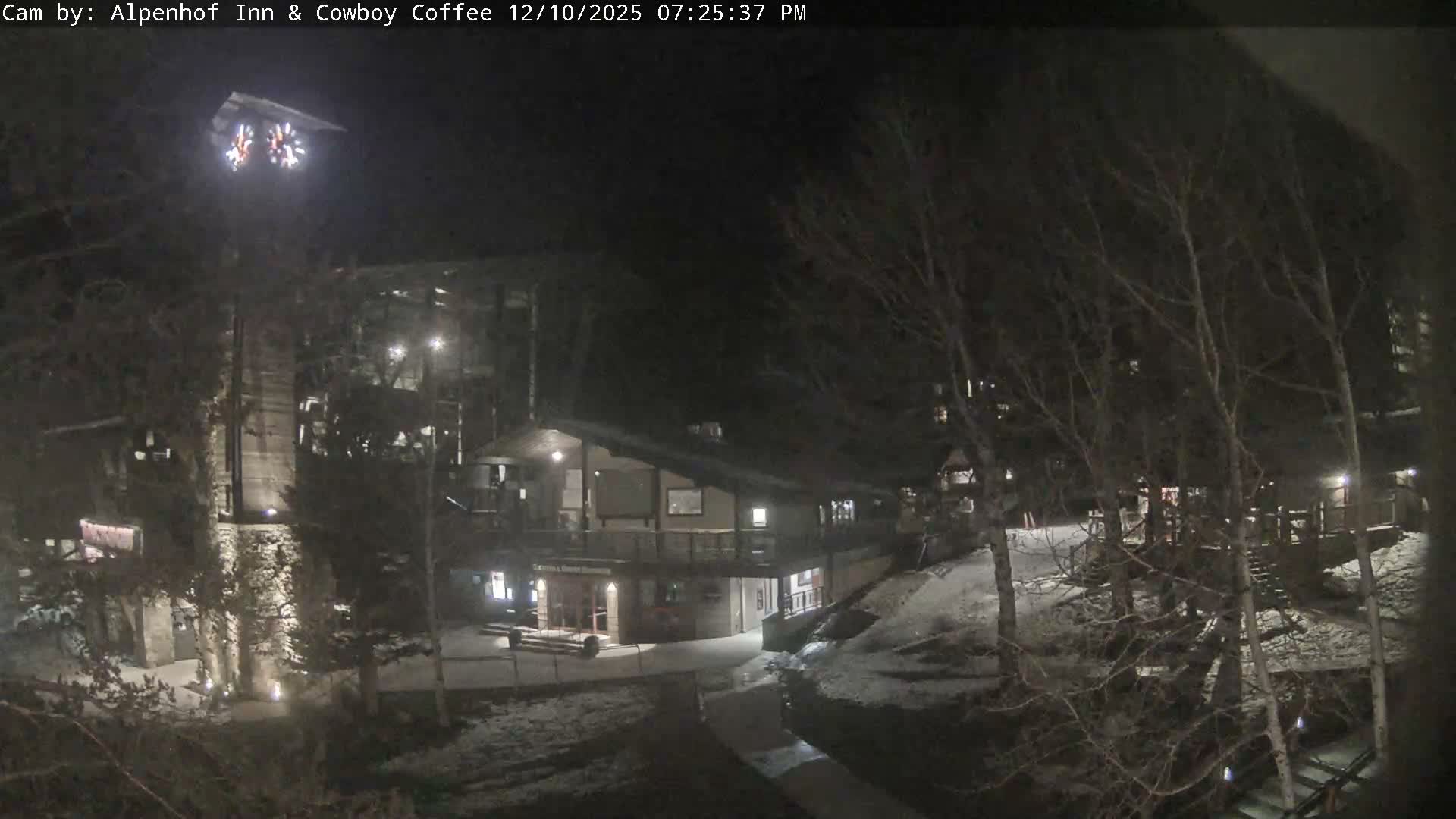  Jackson Hole Mountains &  Teton Ski Village  Live Cam - Teton Village, Teton, Wyoming, USA