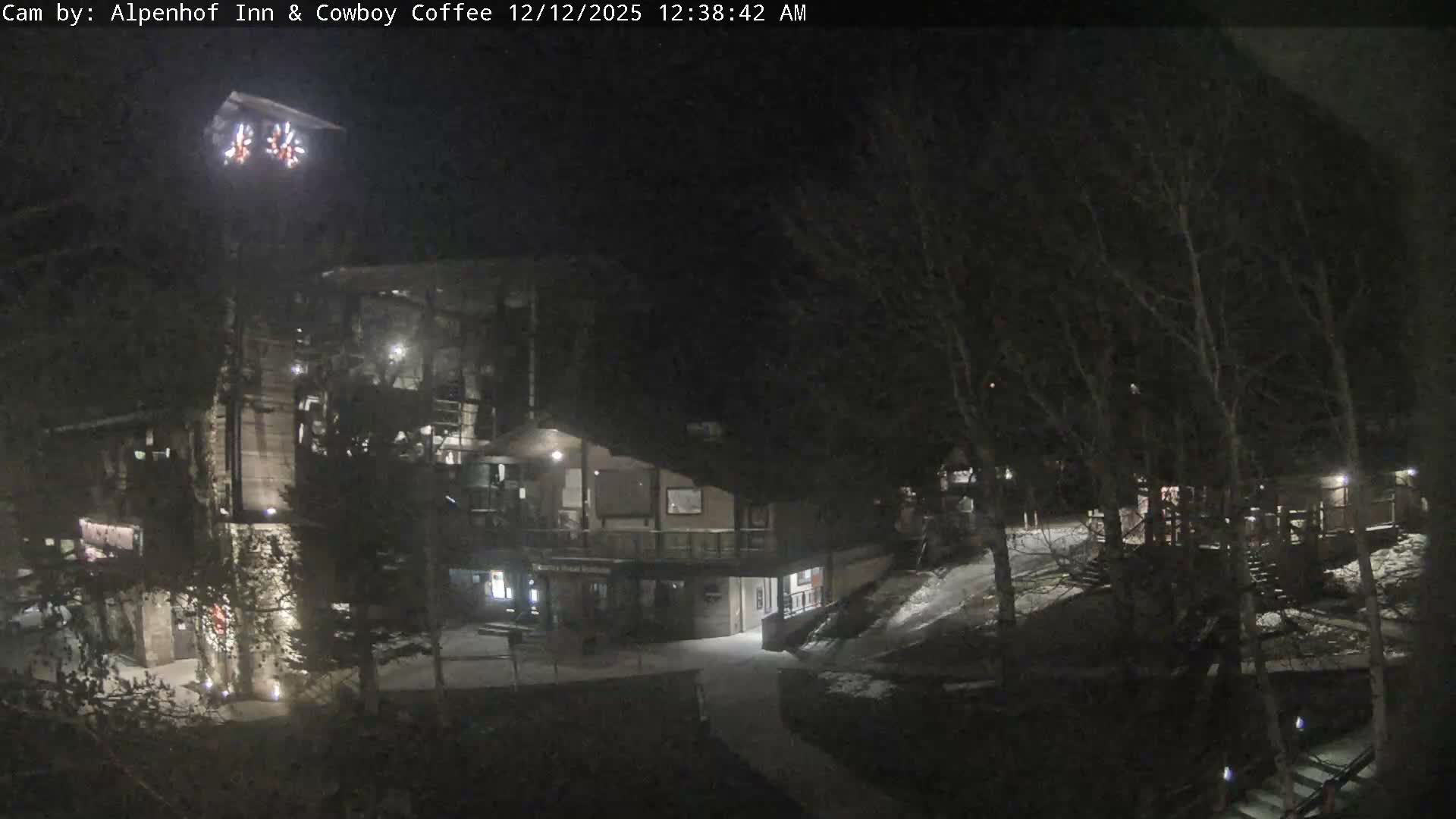  Jackson Hole Mountains &  Teton Ski Village  Live Cam - Teton Village, Teton, Wyoming, USA