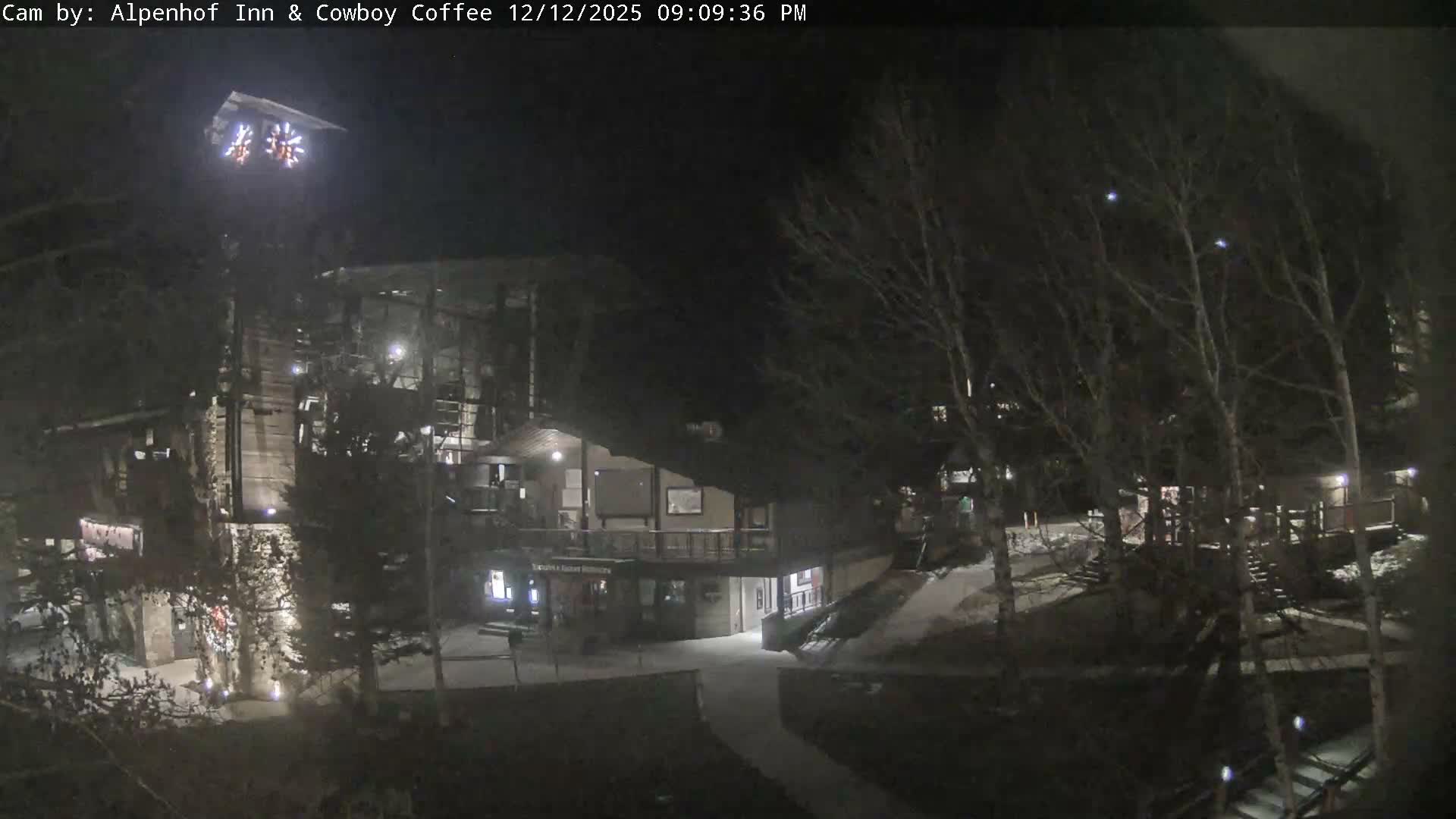  Jackson Hole Mountains &  Teton Ski Village  Live Cam - Teton Village, Teton, Wyoming, USA