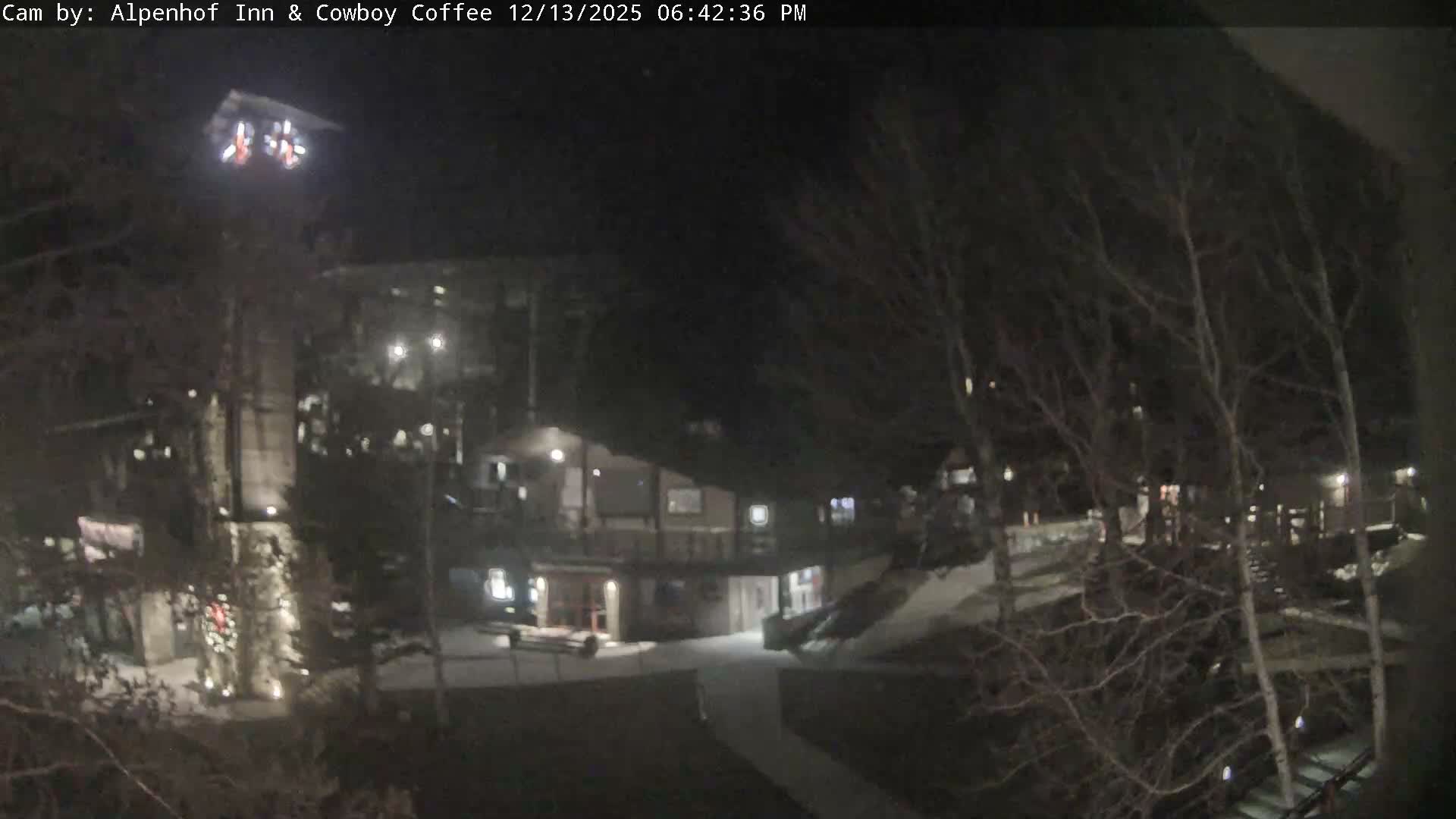  Jackson Hole Mountains &  Teton Ski Village  Live Cam - Teton Village, Teton, Wyoming, USA