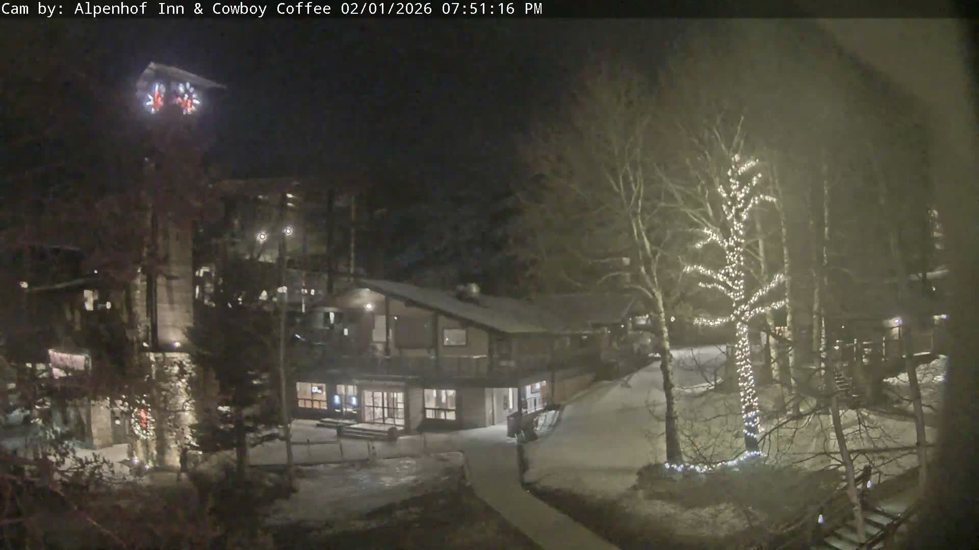  Jackson Hole Mountains &  Teton Ski Village  Live Cam - Teton Village, Teton, Wyoming, USA