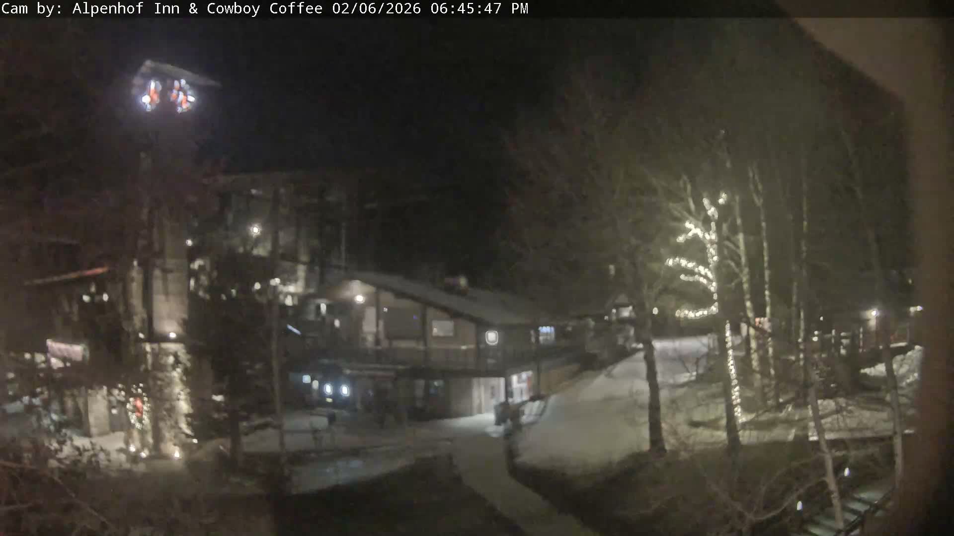  Jackson Hole Mountains &  Teton Ski Village  Live Cam - Teton Village, Teton, Wyoming, USA
