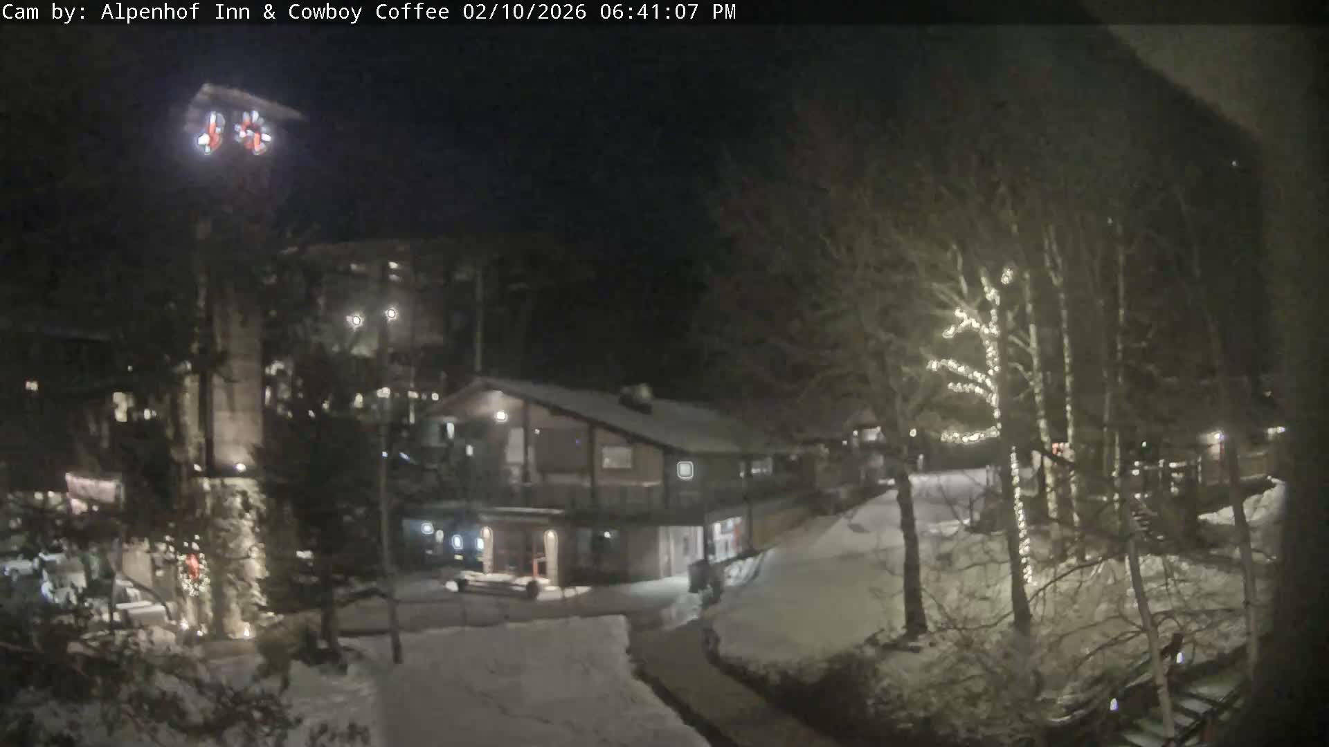  Jackson Hole Mountains &  Teton Ski Village  Live Cam - Teton Village, Teton, Wyoming, USA