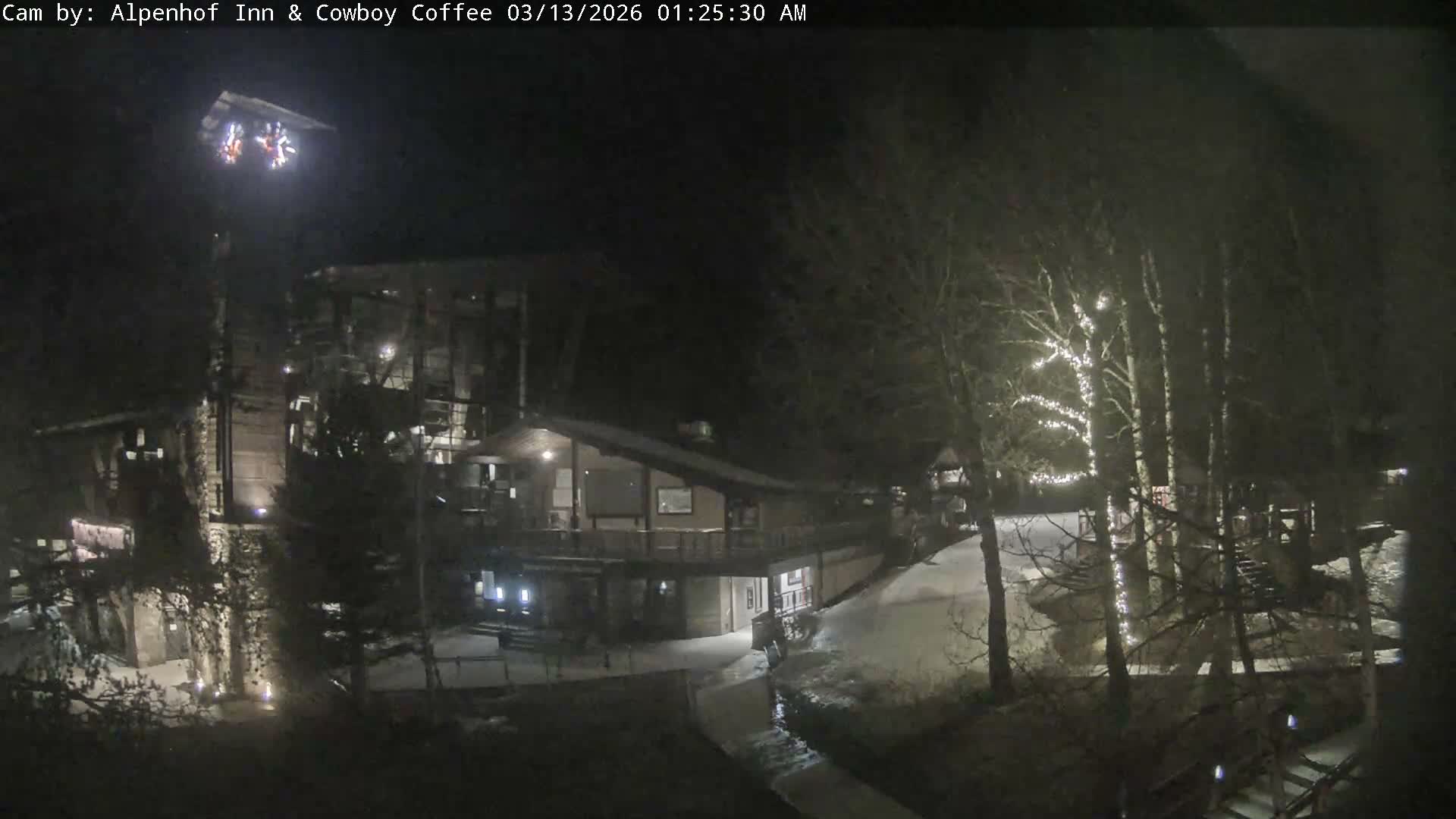  Jackson Hole Mountains &  Teton Ski Village  Live Cam - Teton Village, Teton, Wyoming, USA