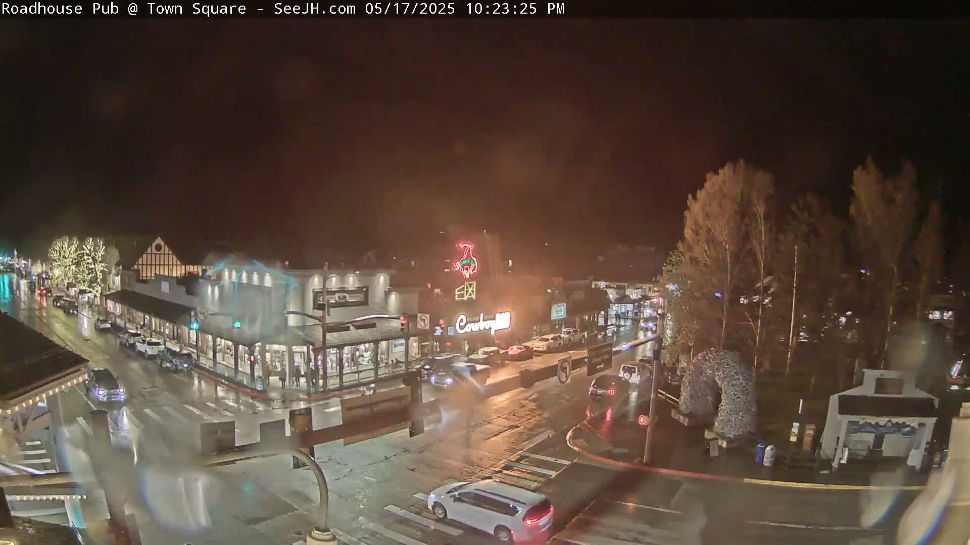 Jackson Hole, Jackson Town Intersection West View Live Cam - Jackson, Teton, Wyoming, USA