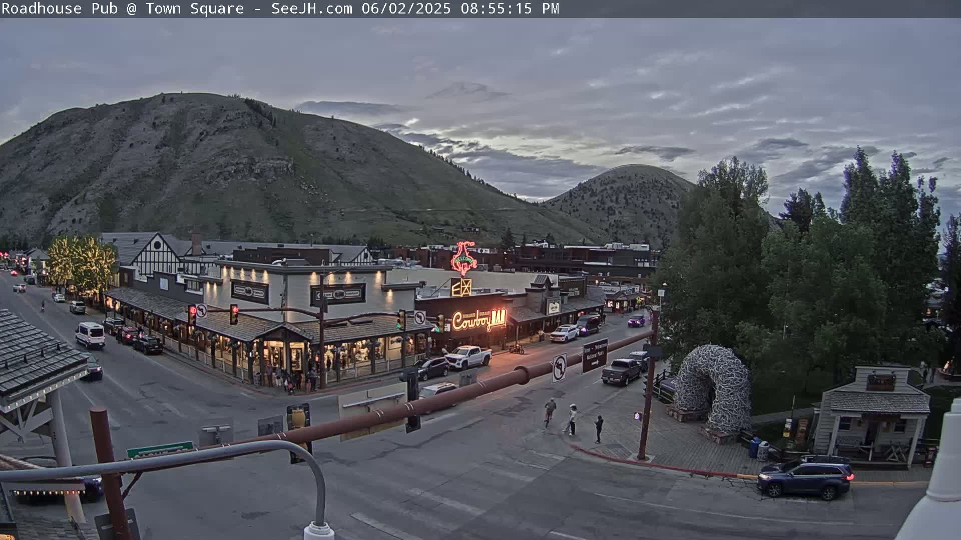 Jackson Hole, Jackson Town Intersection West View Live Cam - Jackson, Teton, Wyoming, USA