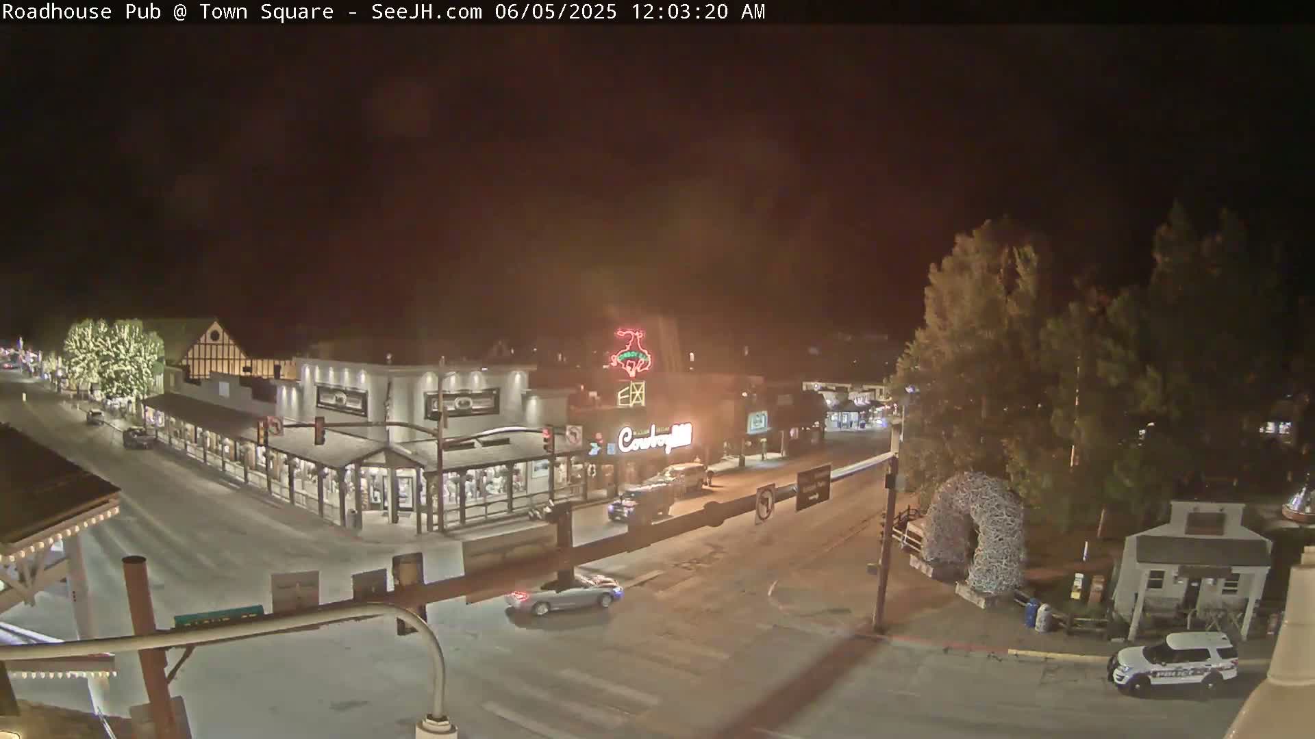 Jackson Hole, Jackson Town Intersection West View Live Cam - Jackson, Teton, Wyoming, USA