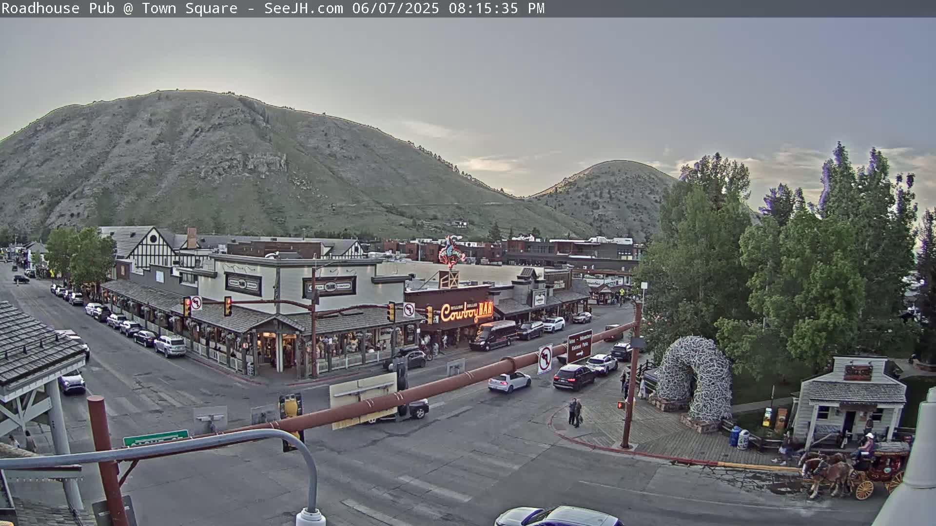 Jackson Hole, Jackson Town Intersection West View Live Cam - Jackson, Teton, Wyoming, USA