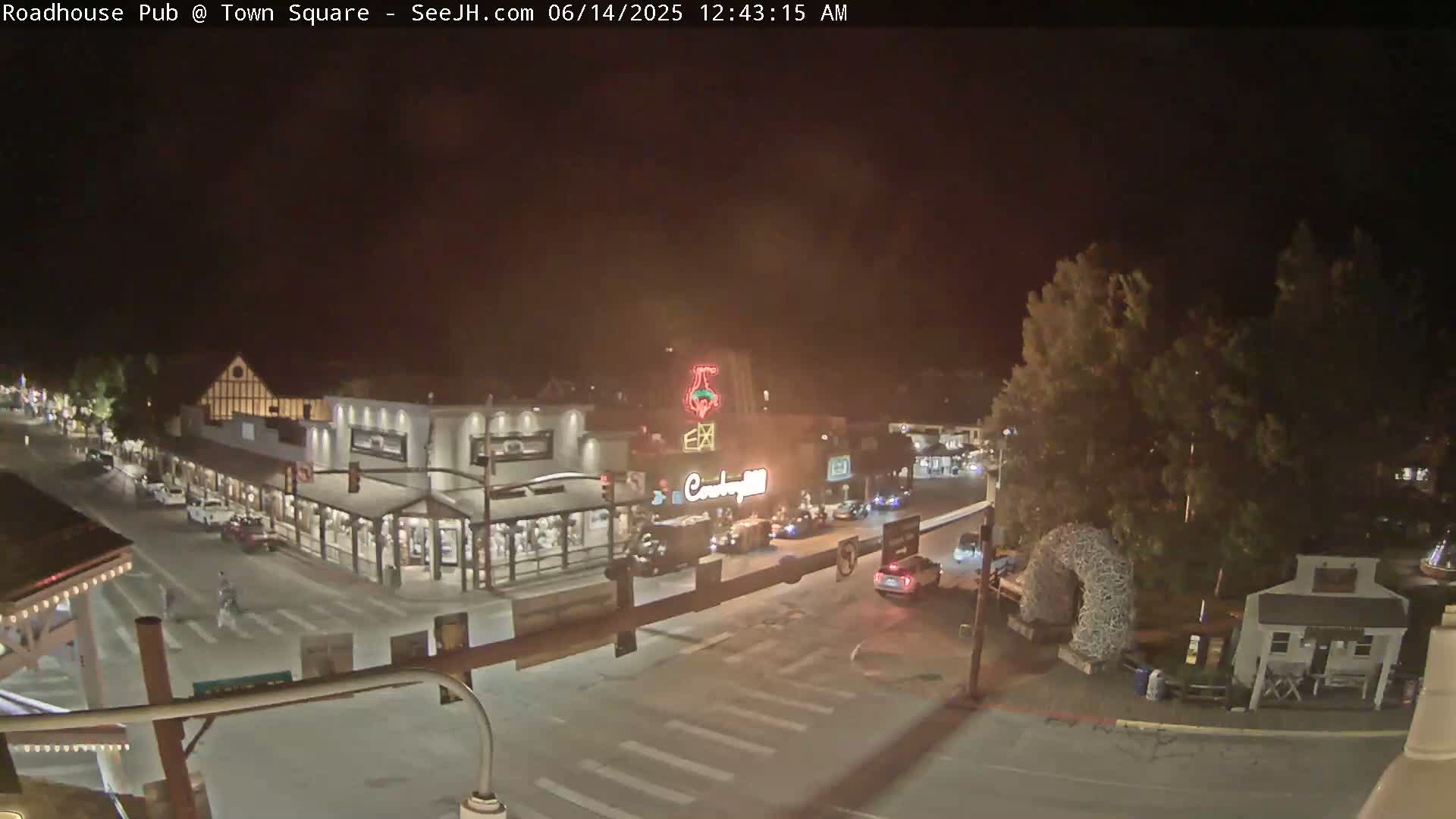 Jackson Hole, Jackson Town Intersection West View Live Cam - Jackson, Teton, Wyoming, USA