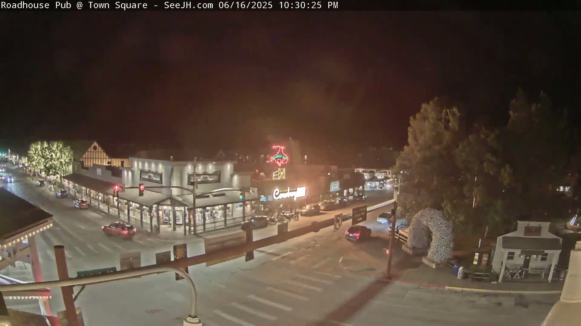 Jackson Hole, Jackson Town Intersection West View Live Cam - Jackson, Teton, Wyoming, USA