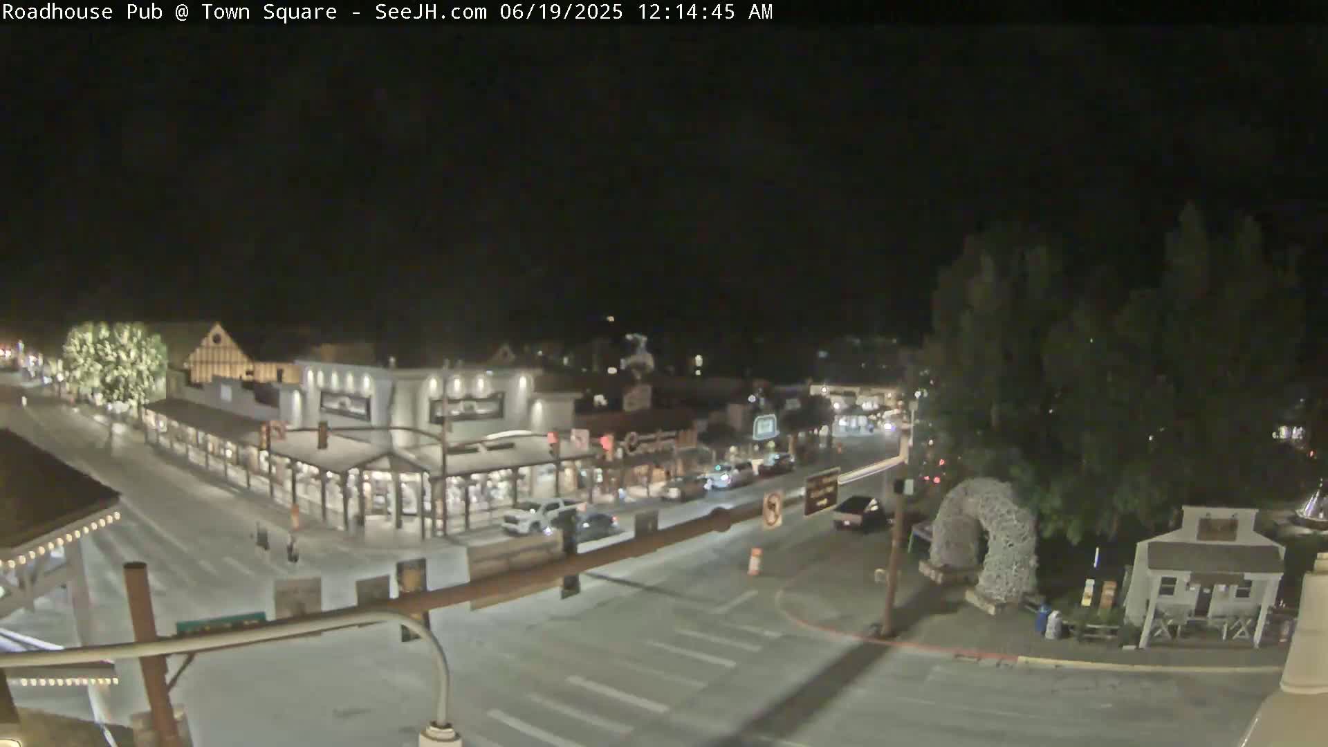 Jackson Hole, Jackson Town Intersection West View Live Cam - Jackson, Teton, Wyoming, USA