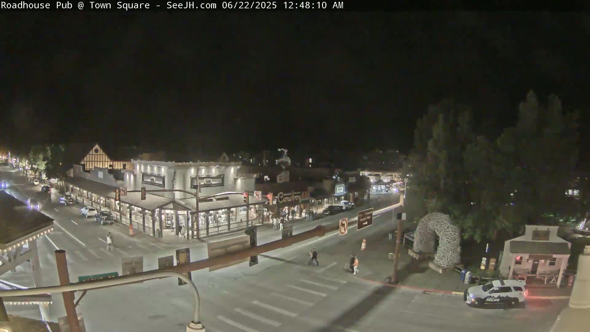Jackson Hole, Jackson Town Intersection West View Live Cam - Jackson, Teton, Wyoming, USA