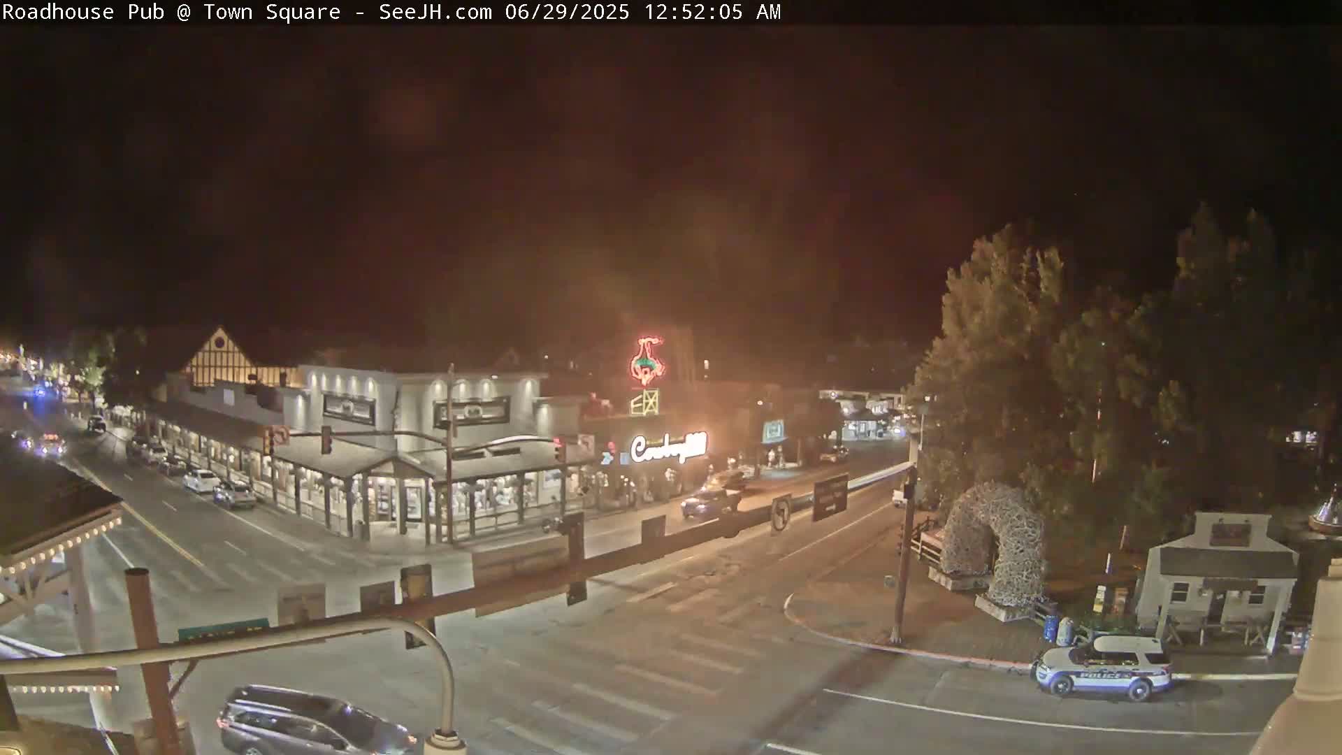 Jackson Hole, Jackson Town Intersection West View Live Cam - Jackson, Teton, Wyoming, USA