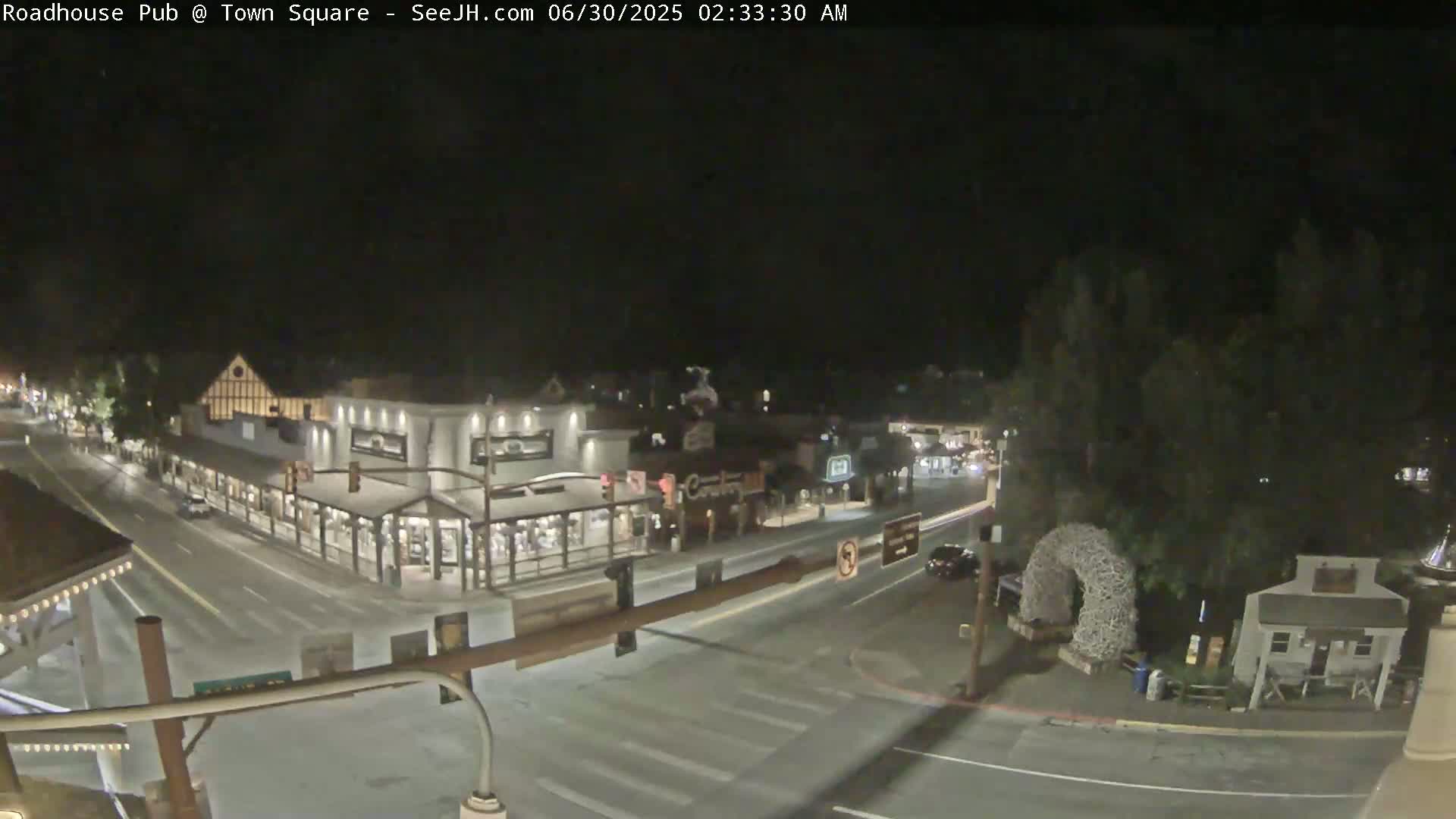 Jackson Hole, Jackson Town Intersection West View Live Cam - Jackson, Teton, Wyoming, USA