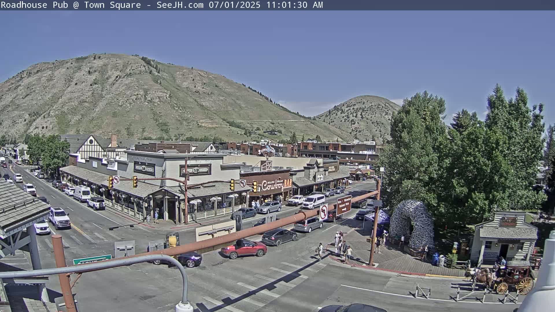Jackson Hole, Jackson Town Intersection West View Live Cam - Jackson, Teton, Wyoming, USA
