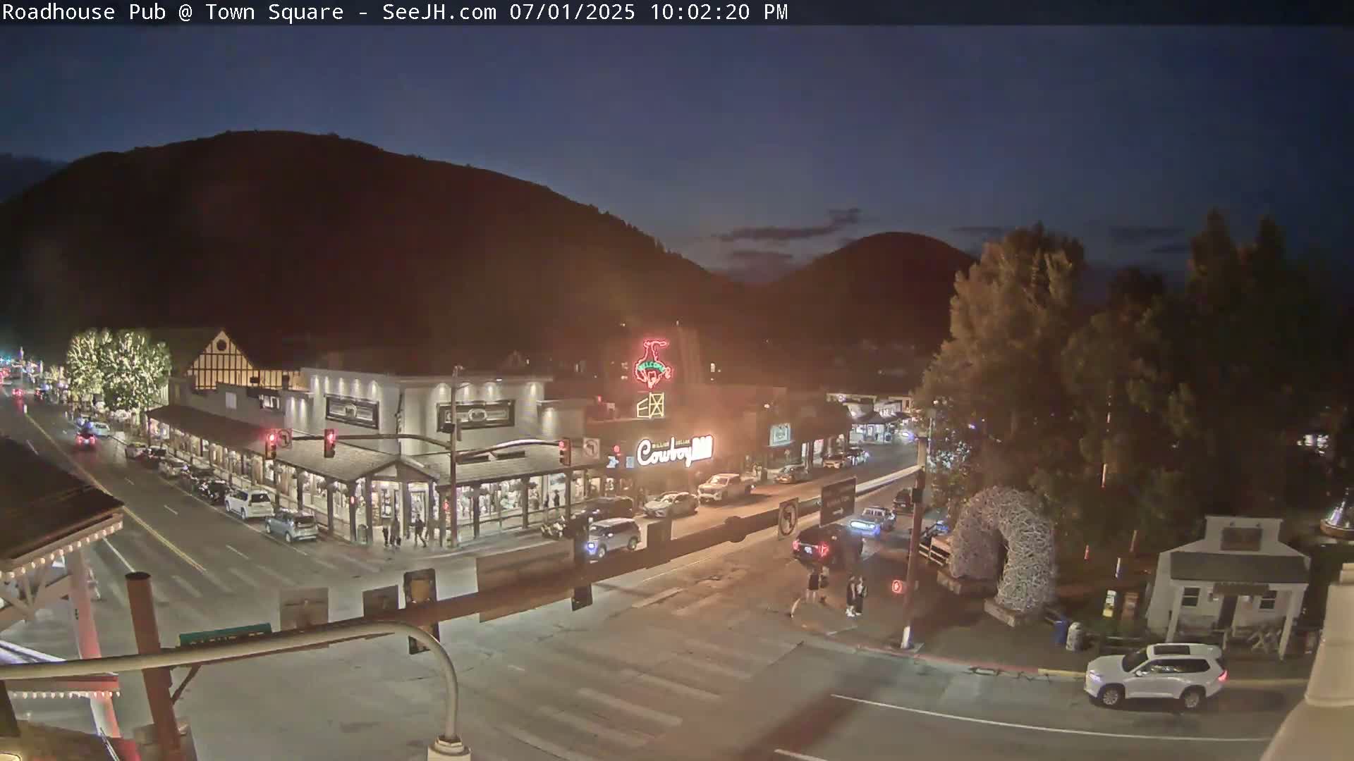 Jackson Hole, Jackson Town Intersection West View Live Cam - Jackson, Teton, Wyoming, USA