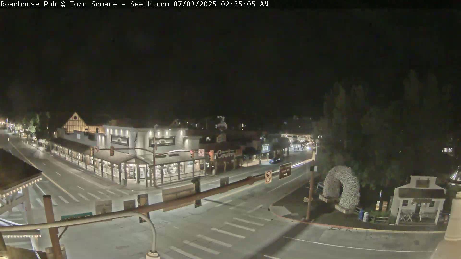 Jackson Hole, Jackson Town Intersection West View Live Cam - Jackson, Teton, Wyoming, USA
