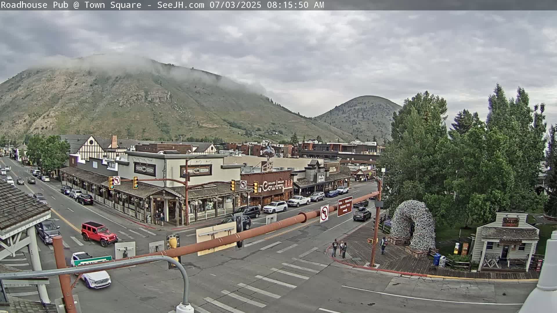 Jackson Hole, Jackson Town Intersection West View Live Cam - Jackson, Teton, Wyoming, USA