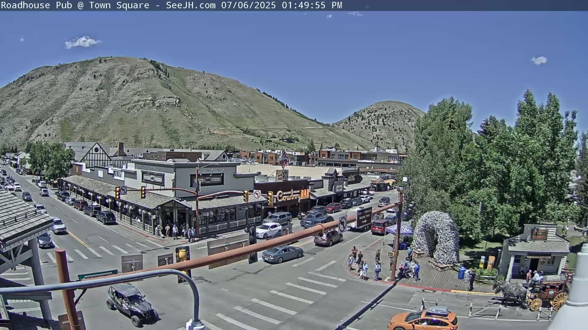 Jackson Hole, Jackson Town Intersection West View Live Cam - Jackson, Teton, Wyoming, USA