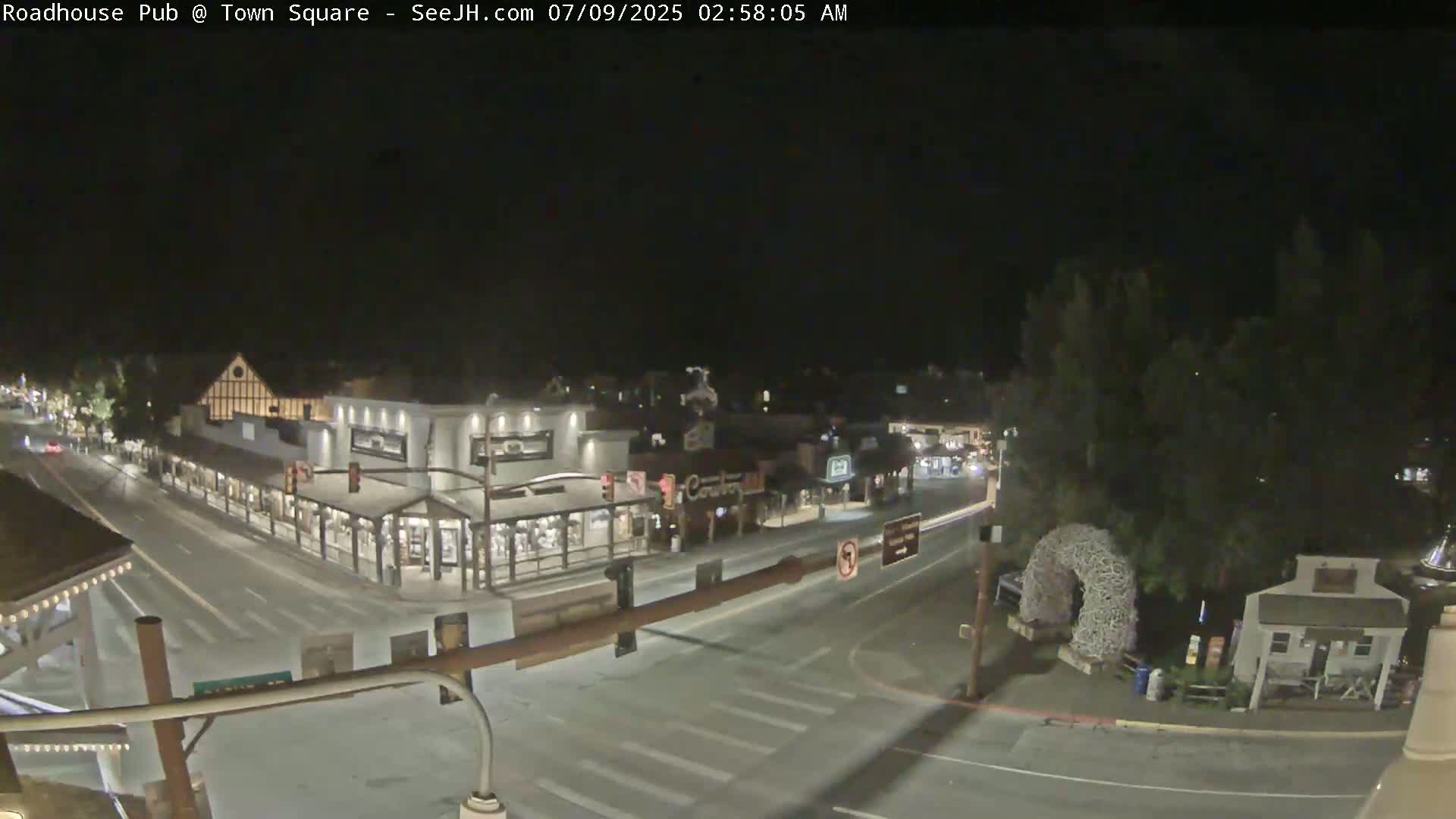 Jackson Hole, Jackson Town Intersection West View Live Cam - Jackson, Teton, Wyoming, USA