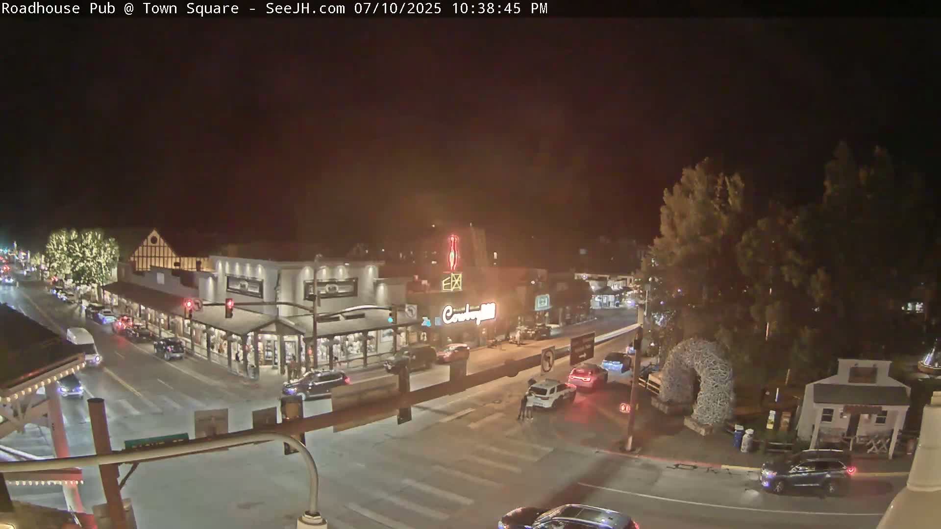 Jackson Hole, Jackson Town Intersection West View Live Cam - Jackson, Teton, Wyoming, USA