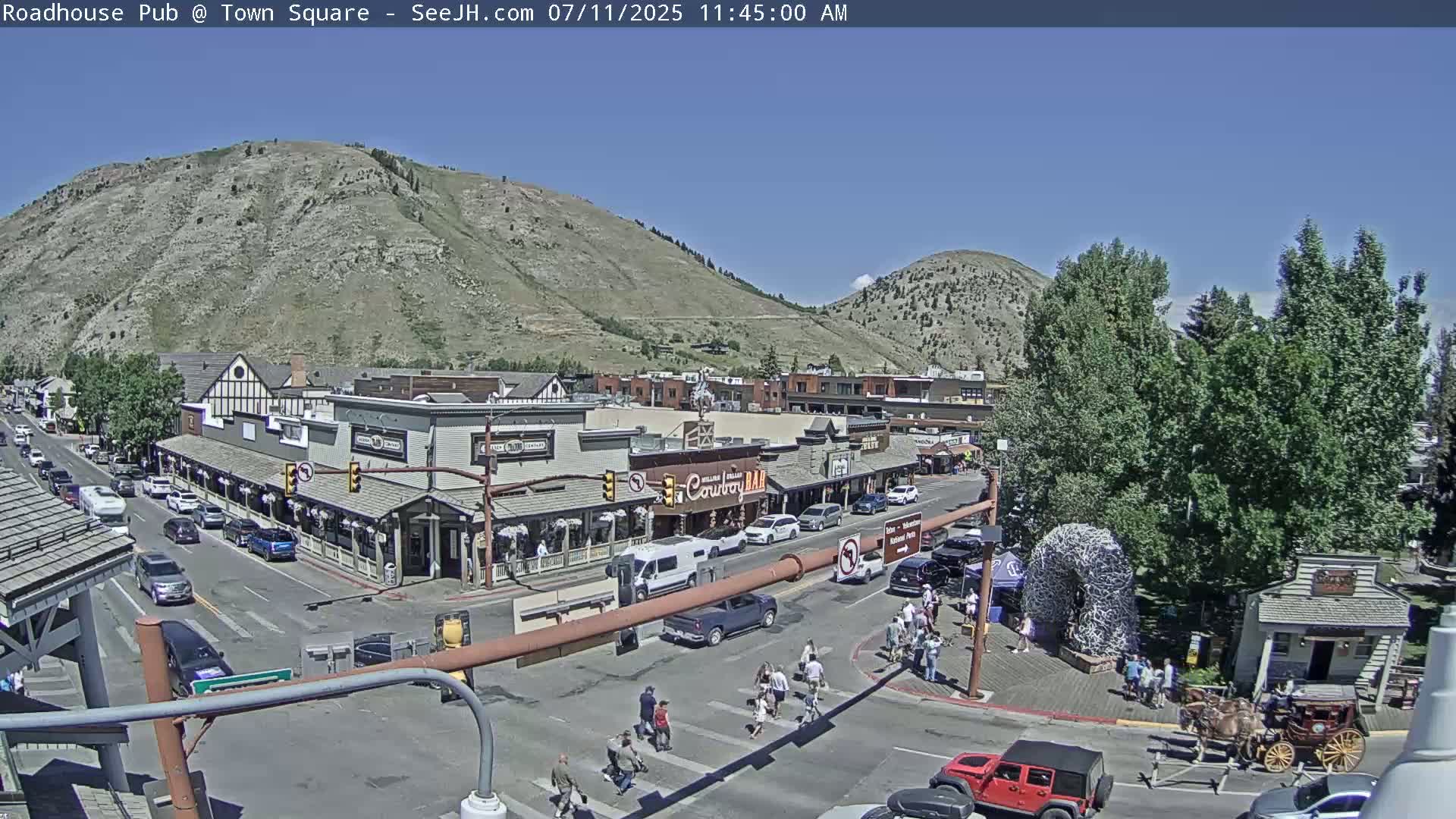 Jackson Hole, Jackson Town Intersection West View Live Cam - Jackson, Teton, Wyoming, USA