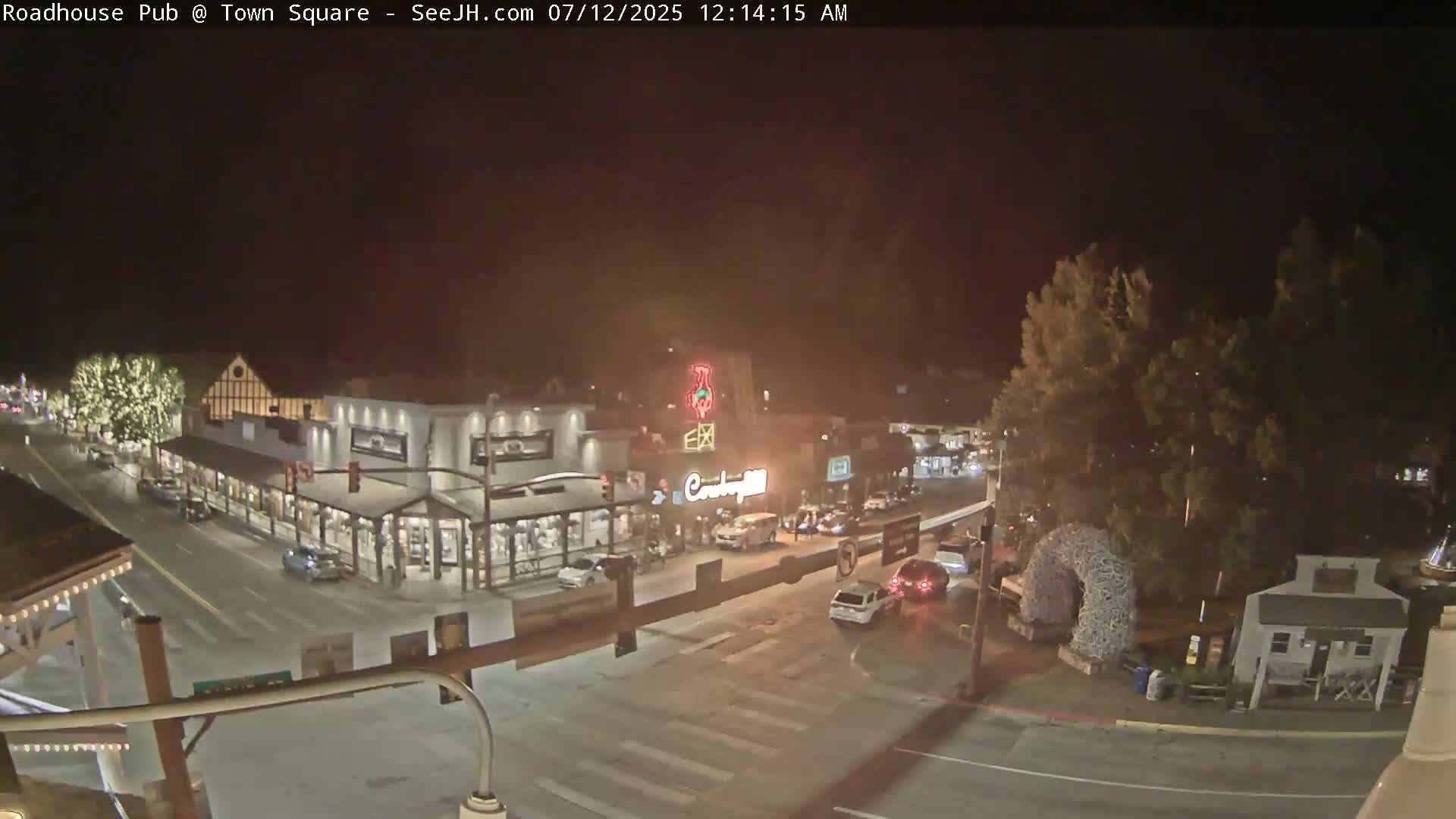 Jackson Hole, Jackson Town Intersection West View Live Cam - Jackson, Teton, Wyoming, USA