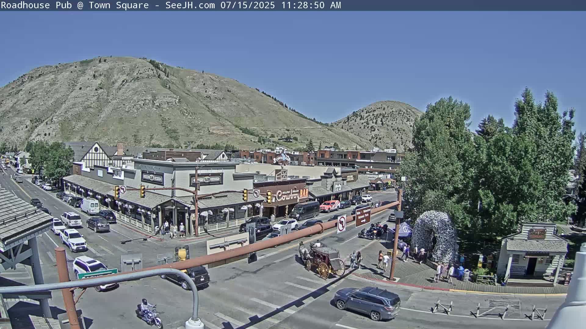 Jackson Hole, Jackson Town Intersection West View Live Cam - Jackson, Teton, Wyoming, USA