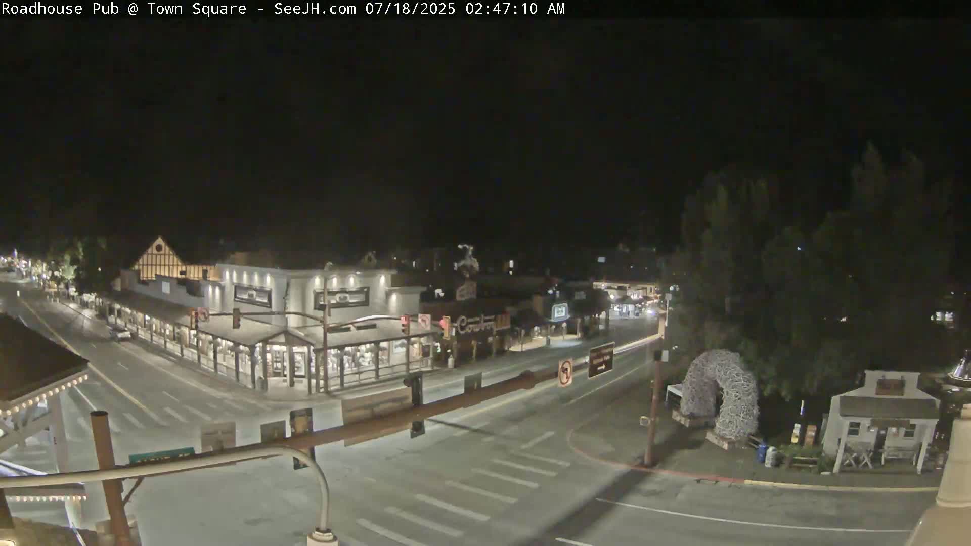 Jackson Hole, Jackson Town Intersection West View Live Cam - Jackson, Teton, Wyoming, USA