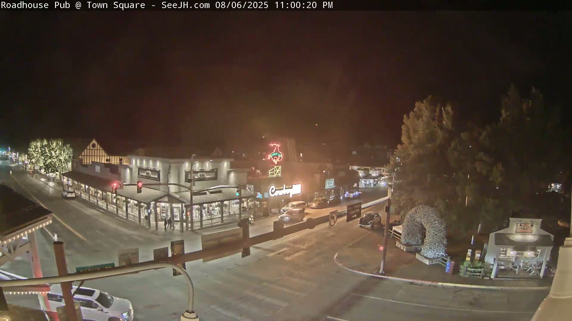 Jackson Hole, Jackson Town Intersection West View Live Cam - Jackson, Teton, Wyoming, USA