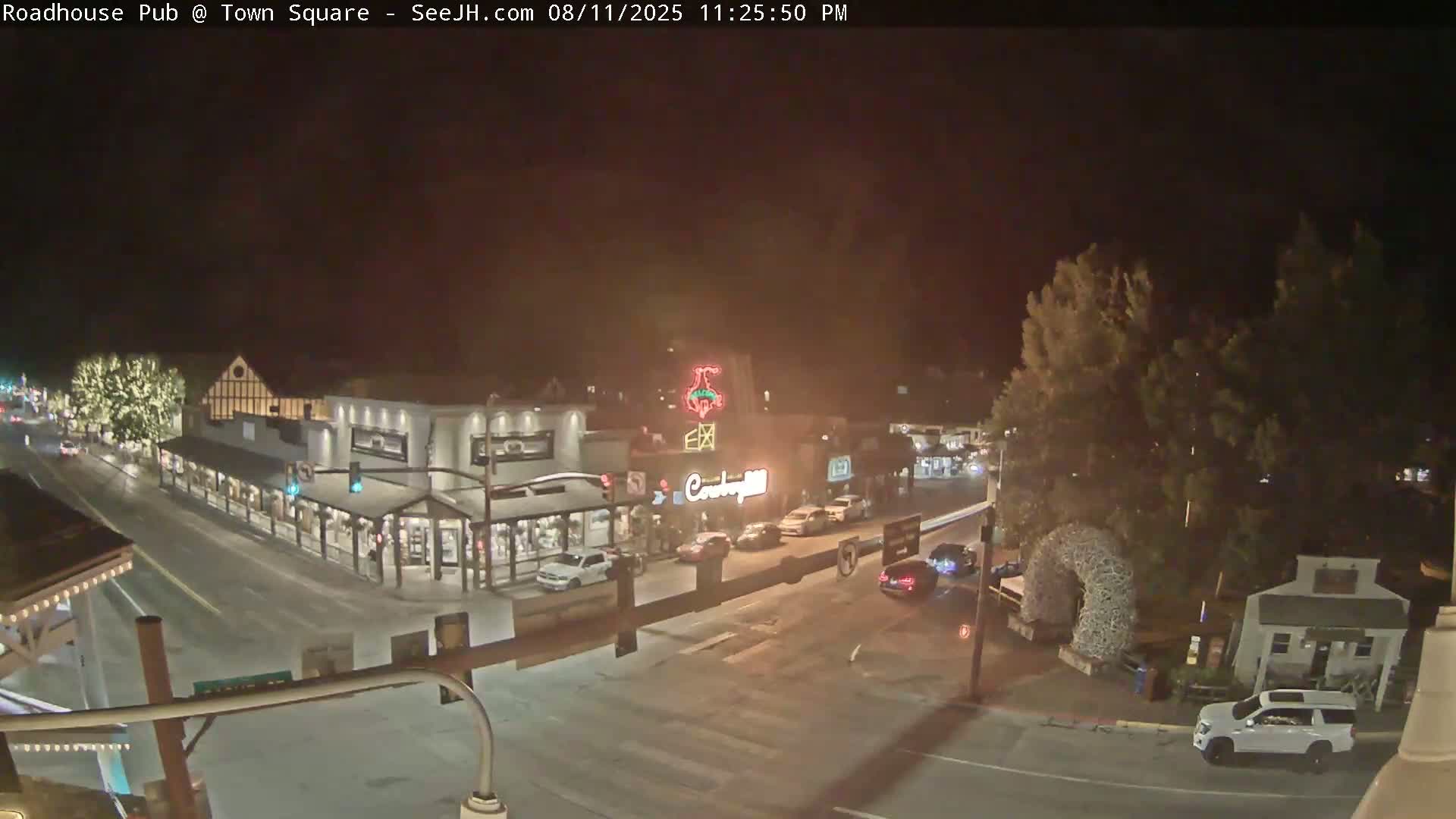 Jackson Hole, Jackson Town Intersection West View Live Cam - Jackson, Teton, Wyoming, USA