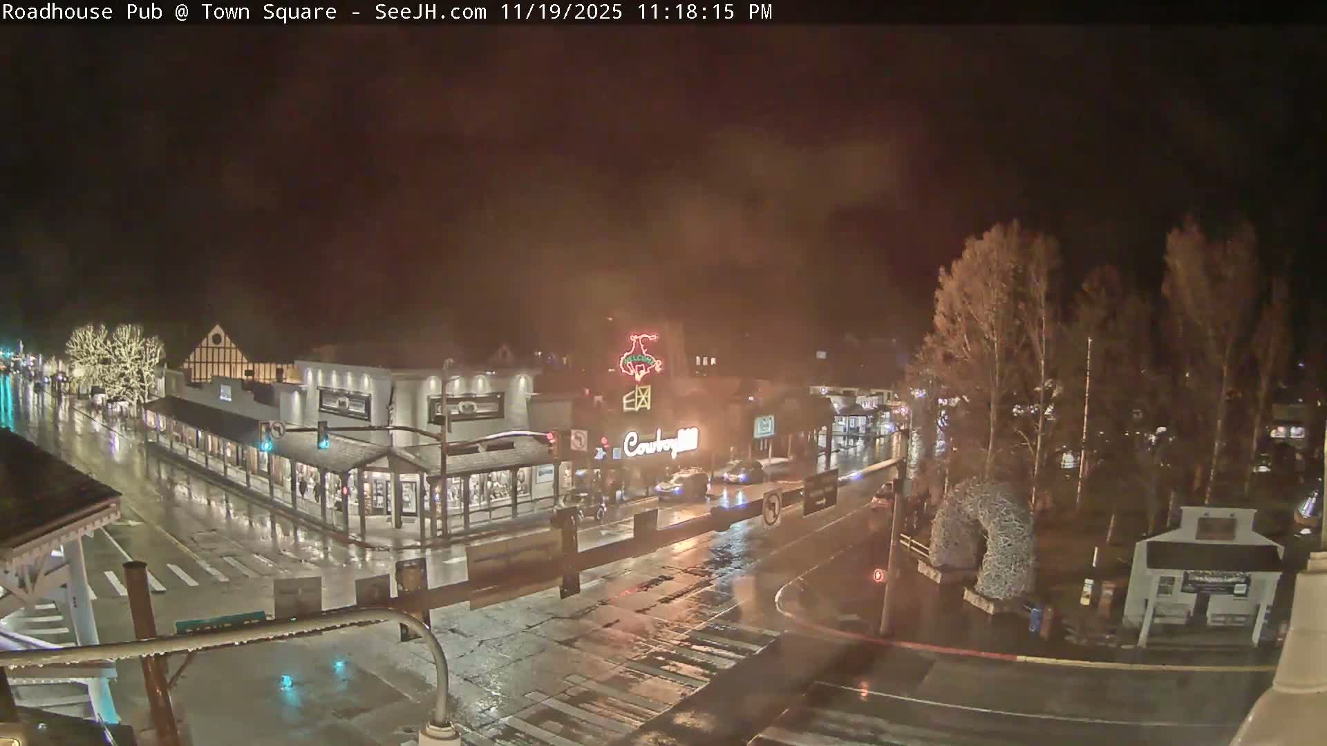 Jackson Hole, Jackson Town Intersection West View Live Cam - Jackson, Teton, Wyoming, USA