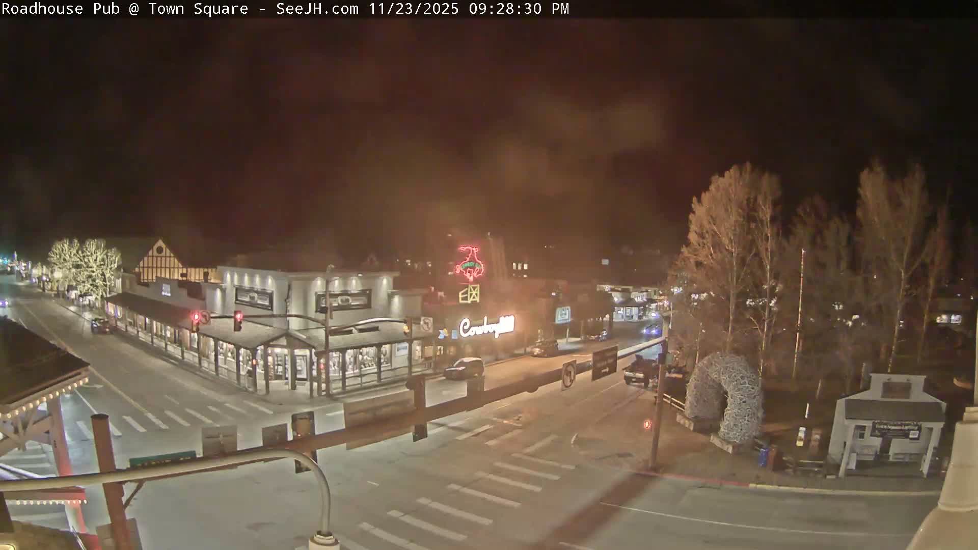 Jackson Hole, Jackson Town Intersection West View Live Cam - Jackson, Teton, Wyoming, USA