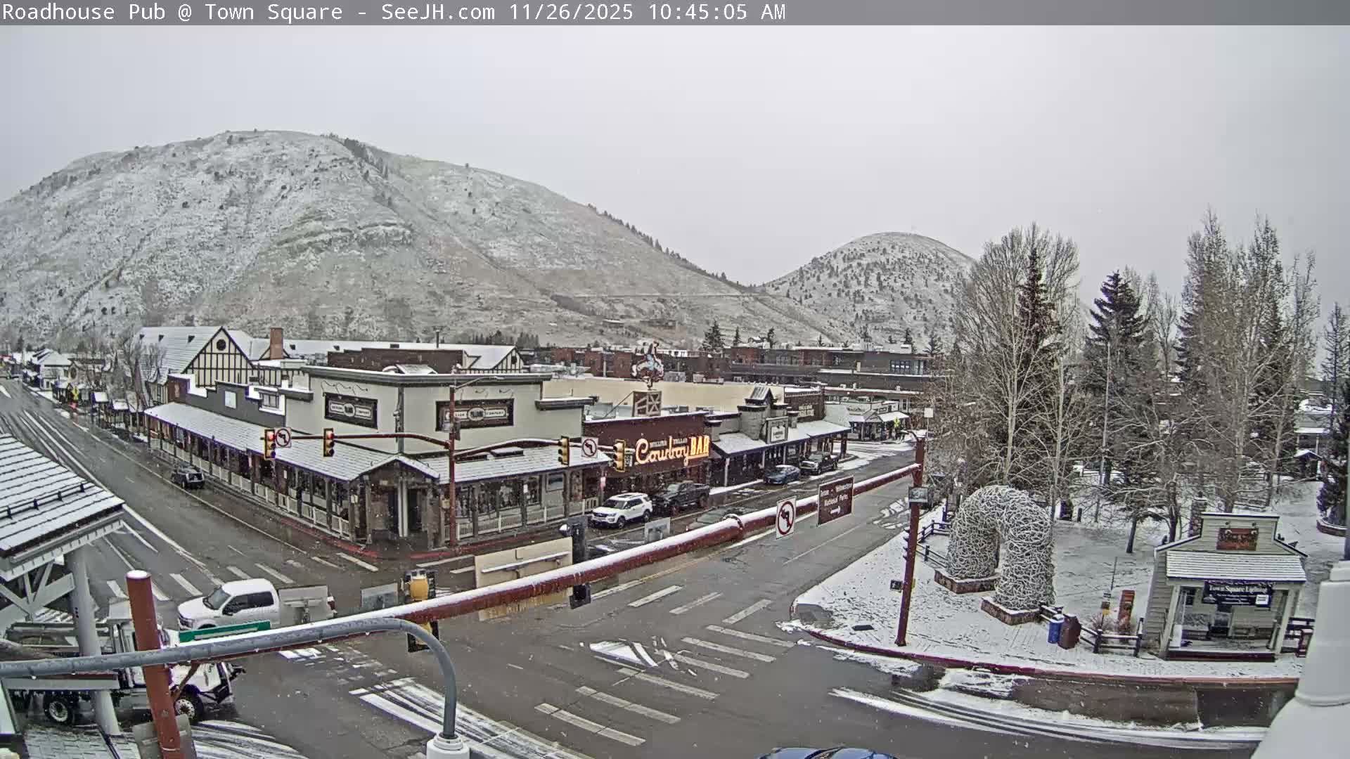 Jackson Hole, Jackson Town Intersection West View Live Cam - Jackson, Teton, Wyoming, USA
