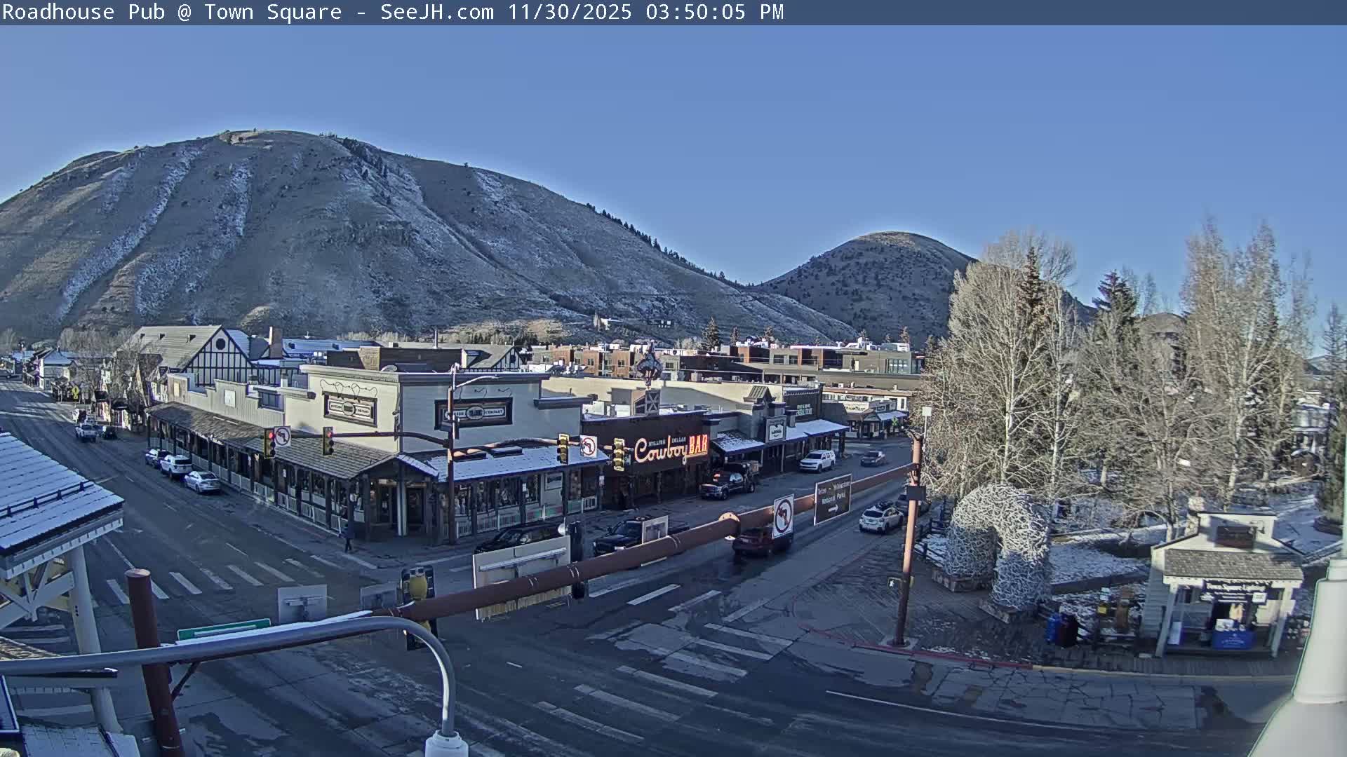 Jackson Hole, Jackson Town Intersection West View Live Cam - Jackson, Teton, Wyoming, USA