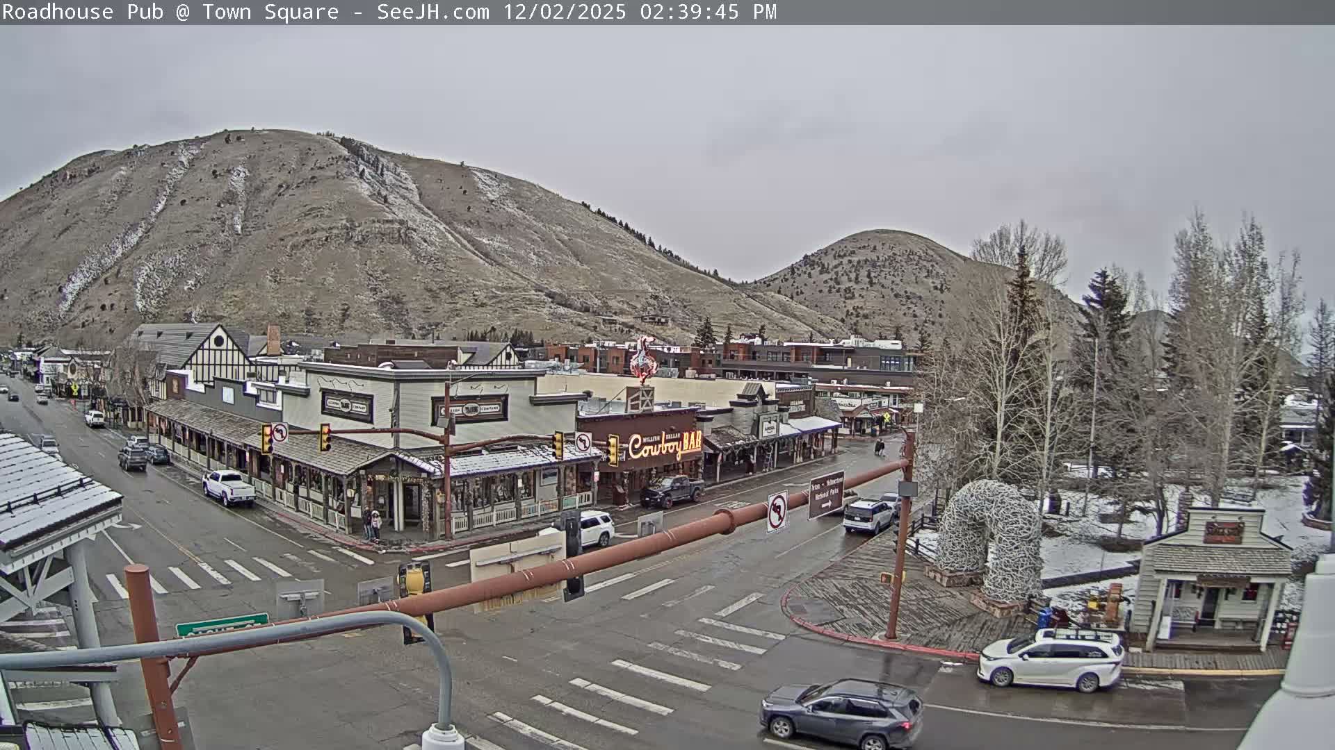 Jackson Hole, Jackson Town Intersection West View Live Cam - Jackson, Teton, Wyoming, USA