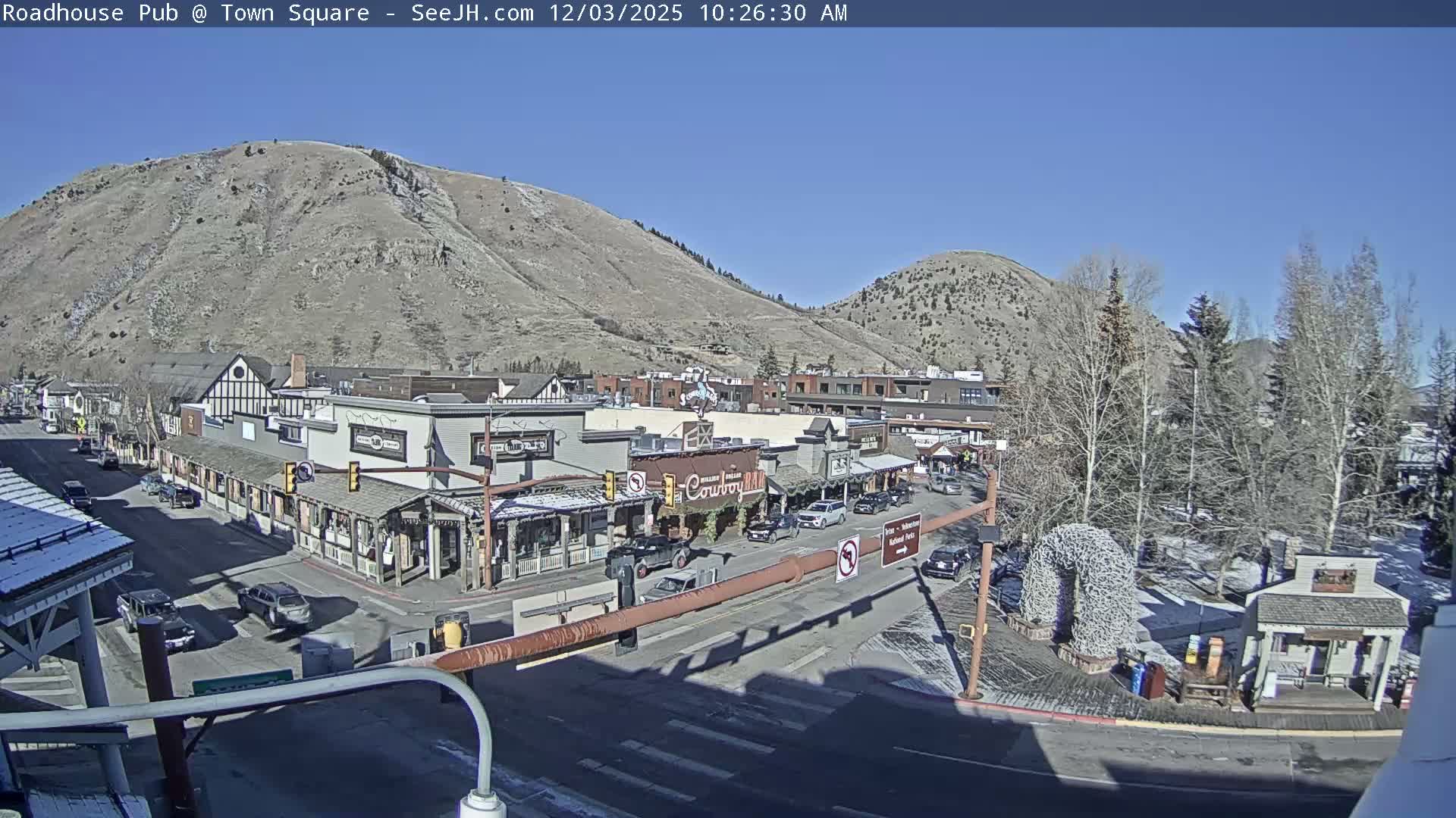 Jackson Hole, Jackson Town Intersection West View Live Cam - Jackson, Teton, Wyoming, USA