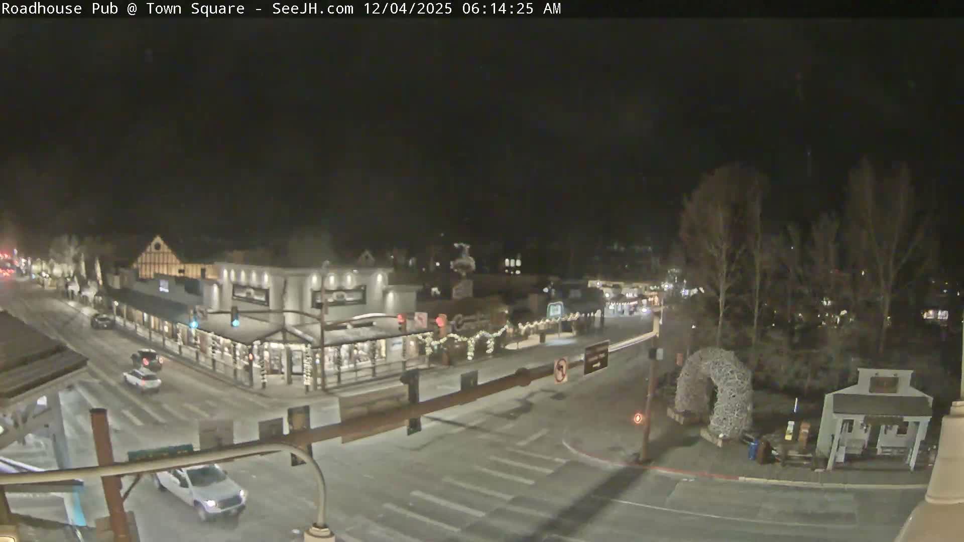 Jackson Hole, Jackson Town Intersection West View Live Cam - Jackson, Teton, Wyoming, USA