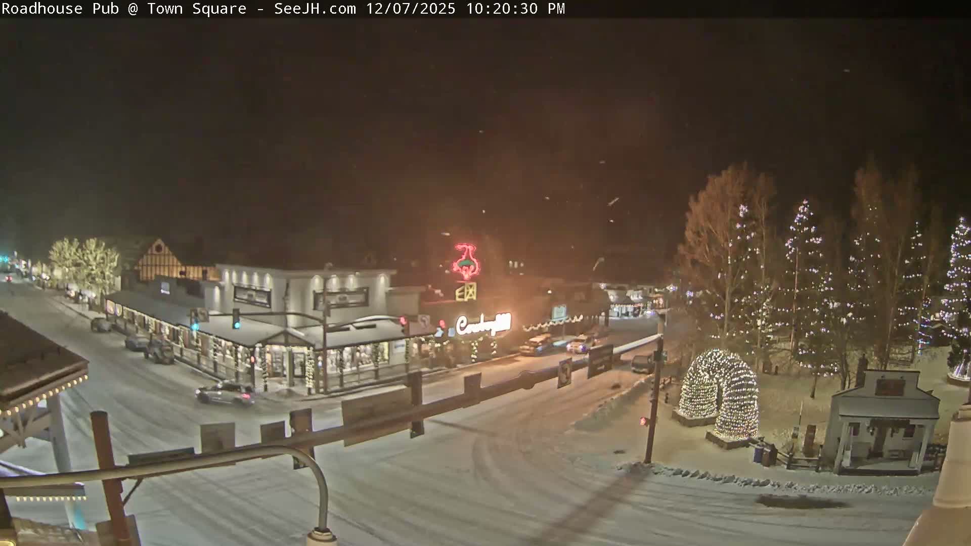 Jackson Hole, Jackson Town Intersection West View Live Cam - Jackson, Teton, Wyoming, USA
