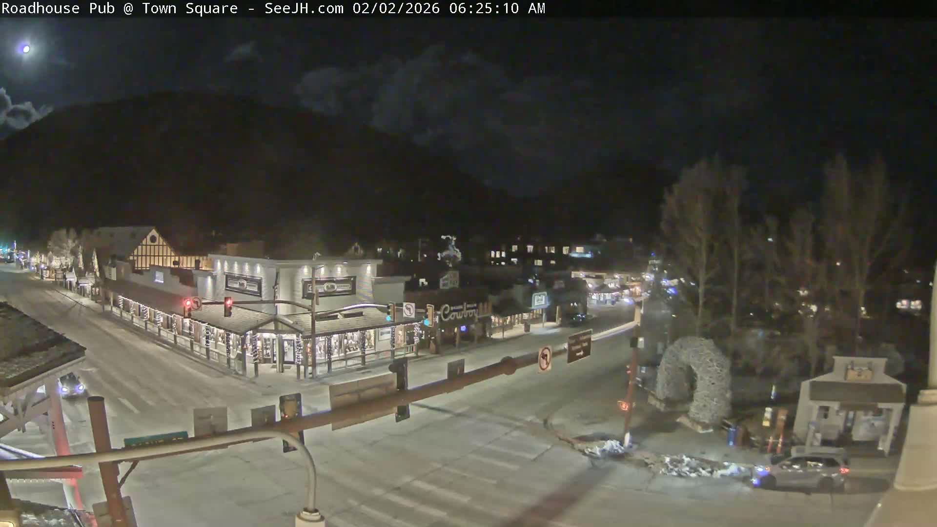 Jackson Hole, Jackson Town Intersection West View Live Cam - Jackson, Teton, Wyoming, USA