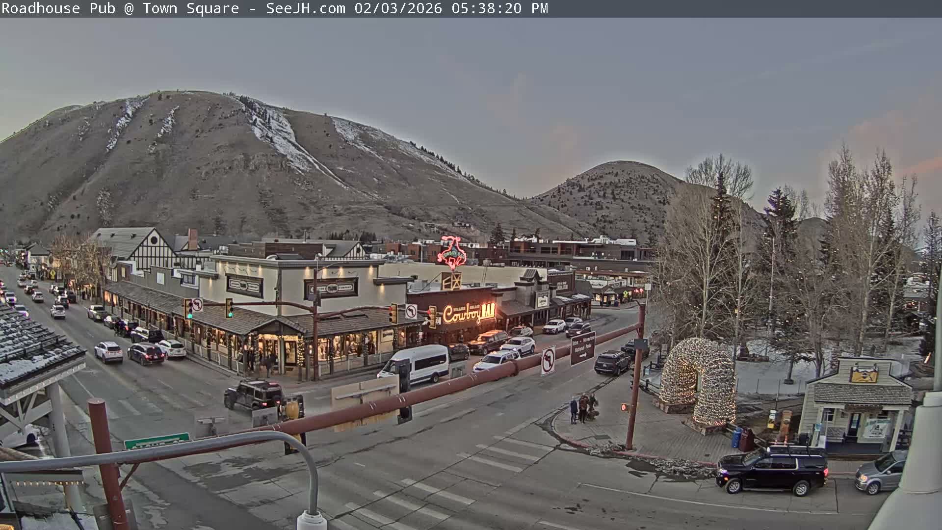 Jackson Hole, Jackson Town Intersection West View Live Cam - Jackson, Teton, Wyoming, USA
