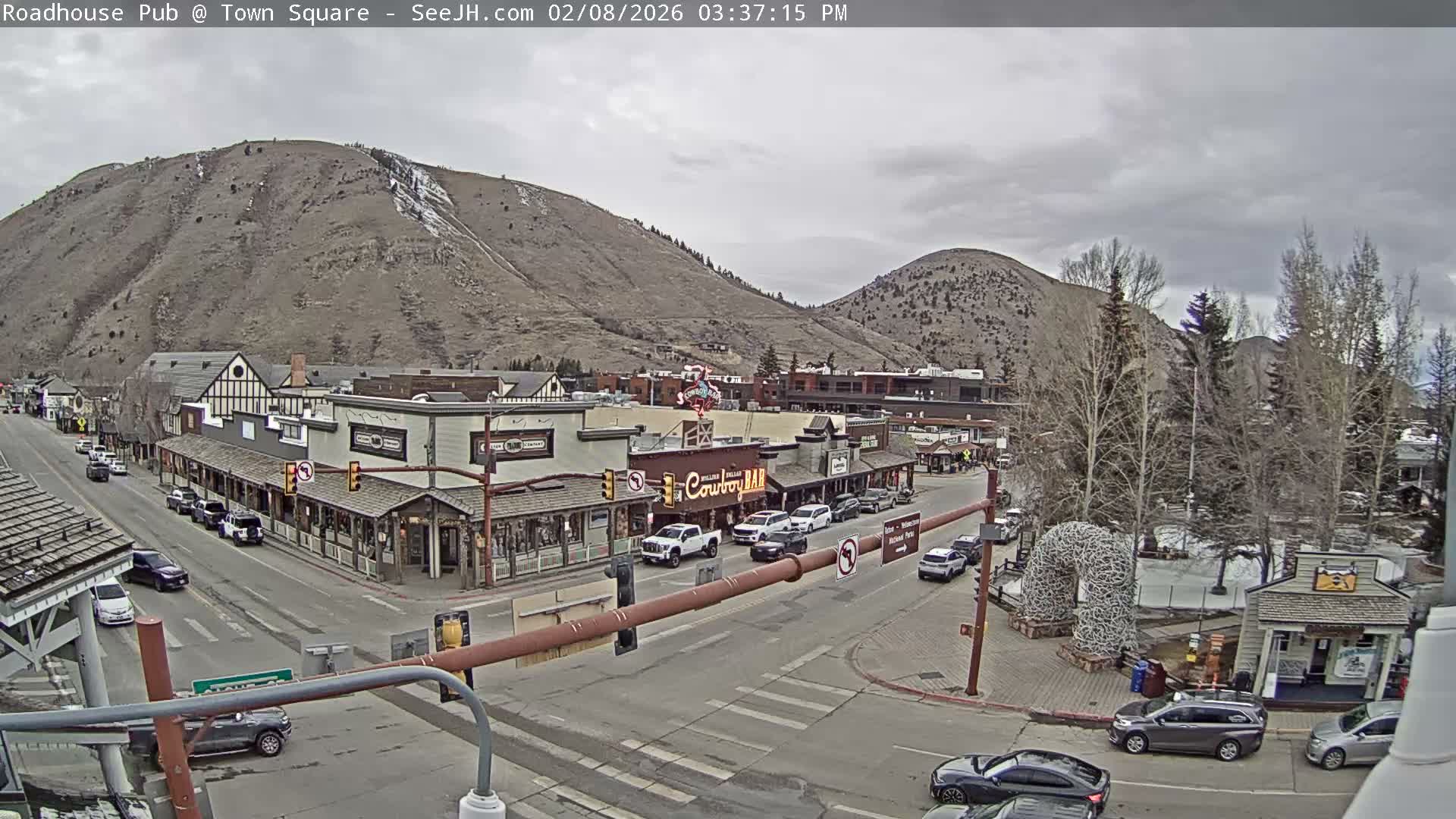 Jackson Hole, Jackson Town Intersection West View Live Cam - Jackson, Teton, Wyoming, USA