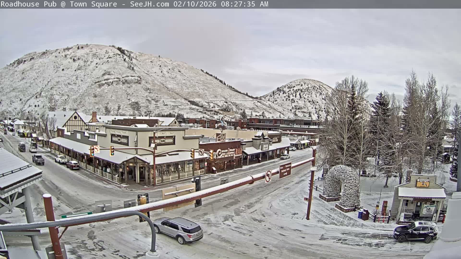 Jackson Hole, Jackson Town Intersection West View Live Cam - Jackson, Teton, Wyoming, USA