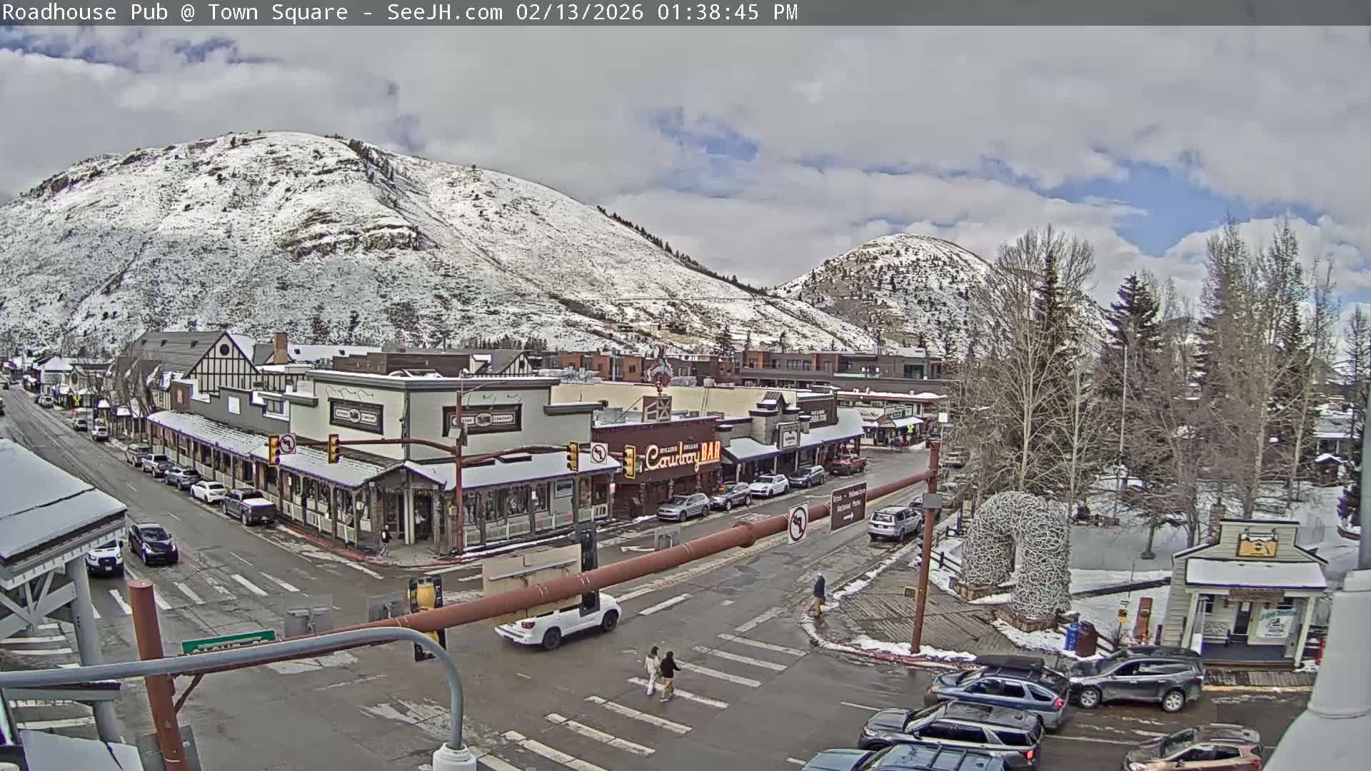 Jackson Hole, Jackson Town Intersection West View Live Cam - Jackson, Teton, Wyoming, USA