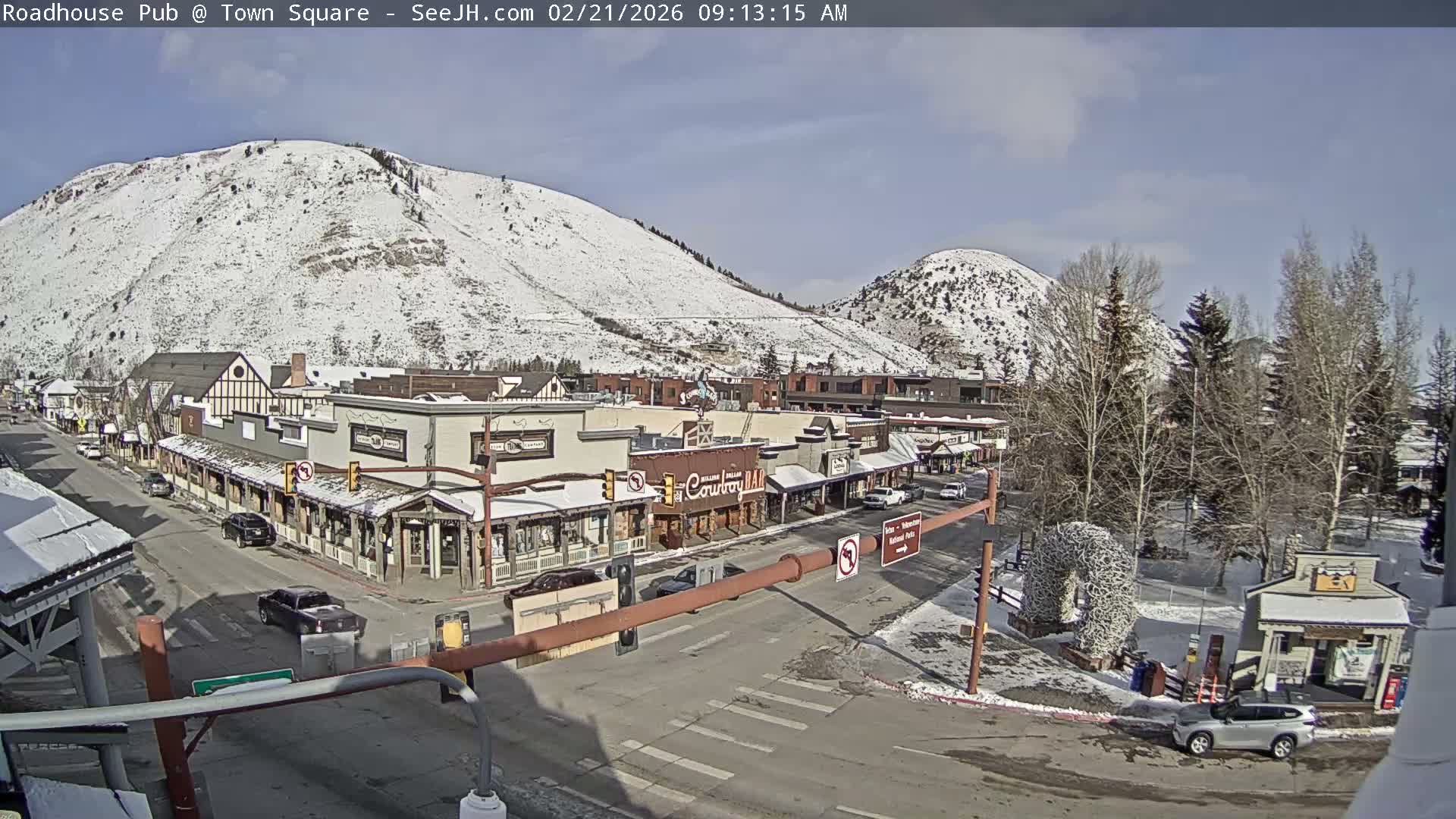 Jackson Hole, Jackson Town Intersection West View Live Cam - Jackson, Teton, Wyoming, USA