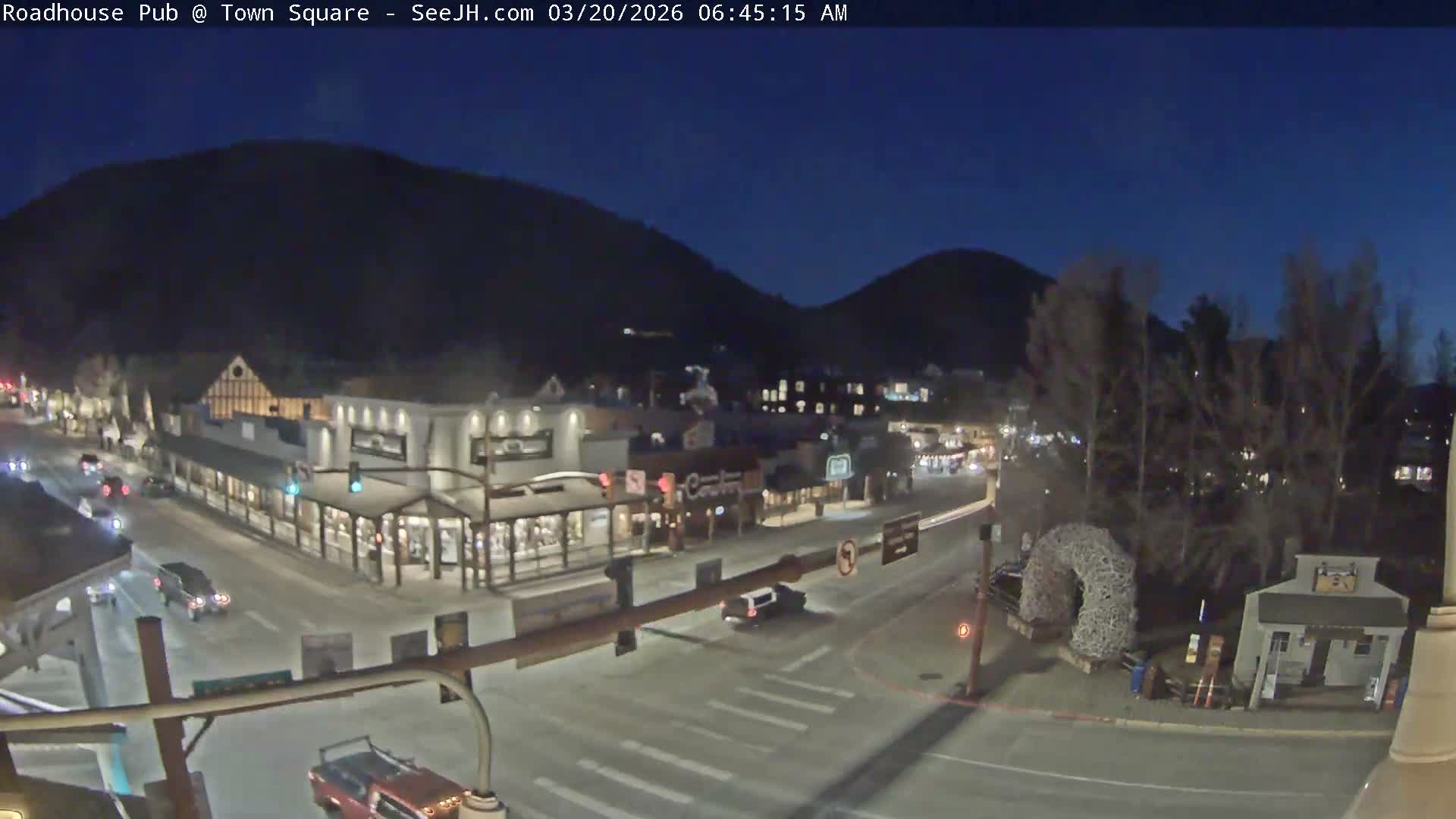 Jackson Hole, Jackson Town Intersection West View Live Cam - Jackson, Teton, Wyoming, USA